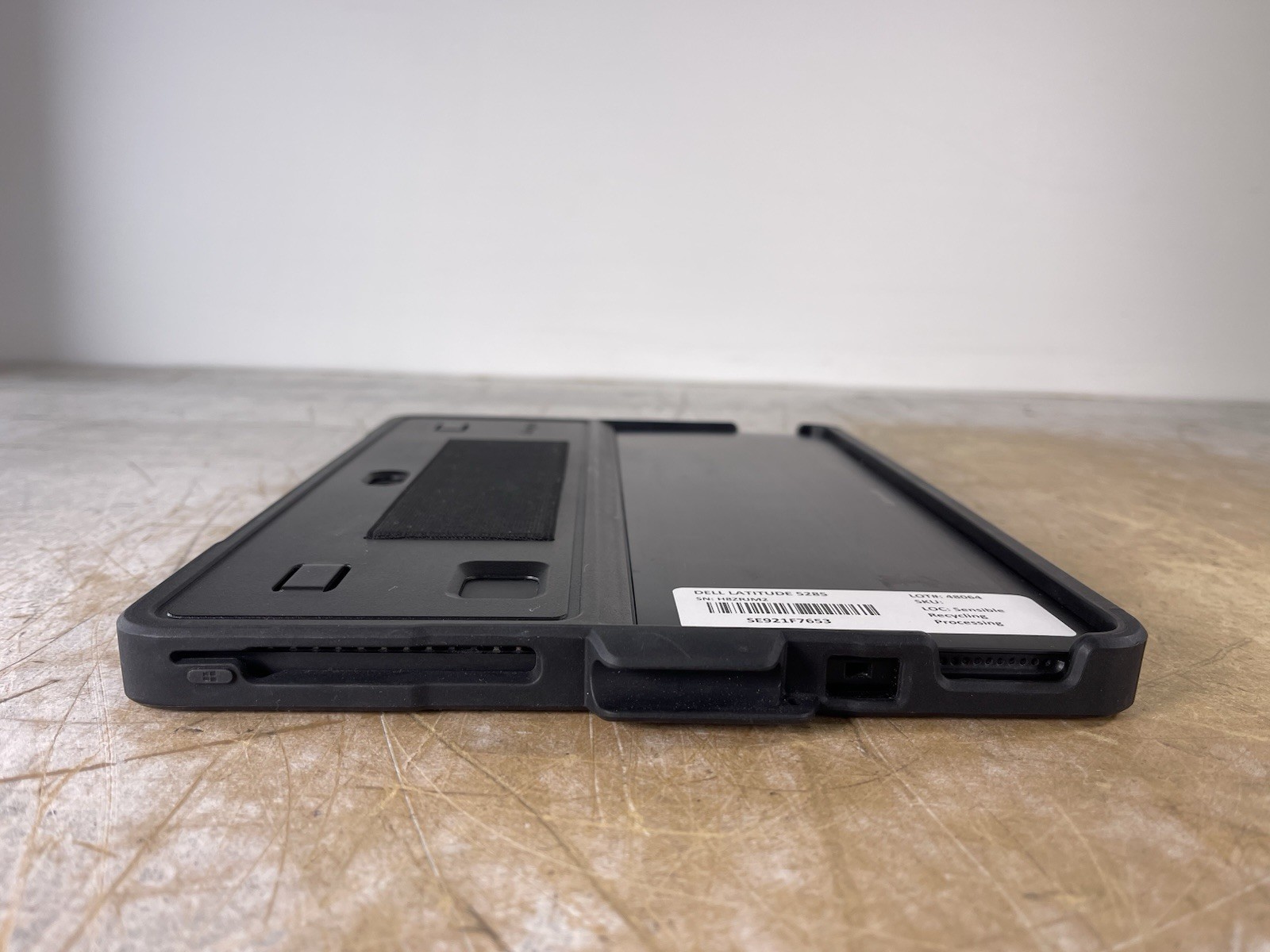 DELL LATITUDE 5285 I5-7300U @ 2.6GHz, 8GB RAM, NO HDD/OS