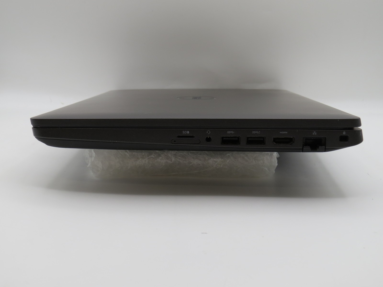 Dell Latitude 5501 i7-9850H @ 2.6GHz 16GB DDR4 256 GB m2 No OS