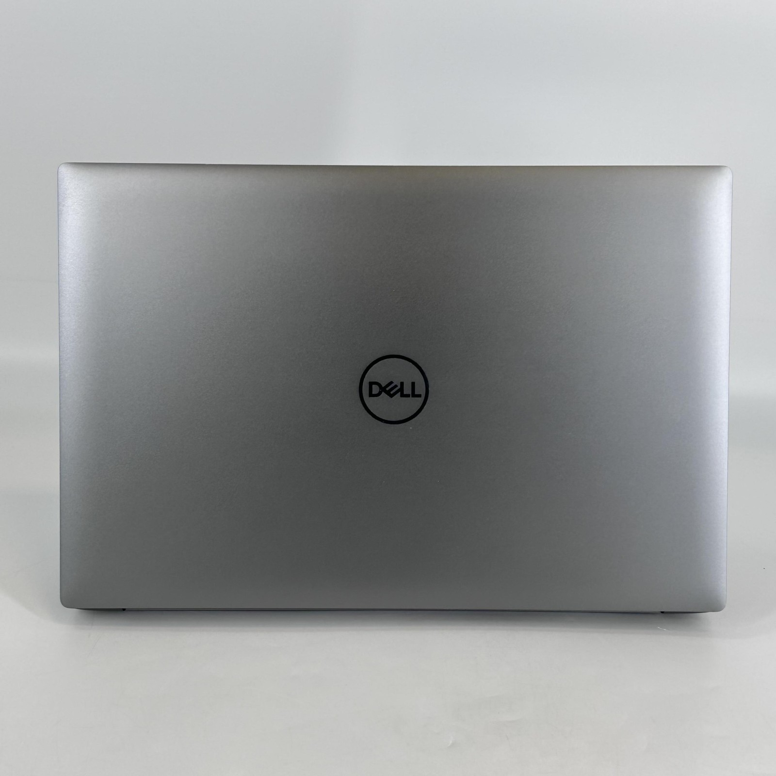 Dell Precision 5680 16 Gray FHD+ 2.5 GHz i7-13800H 16GB 512GB SSD RTX 2000 Ada