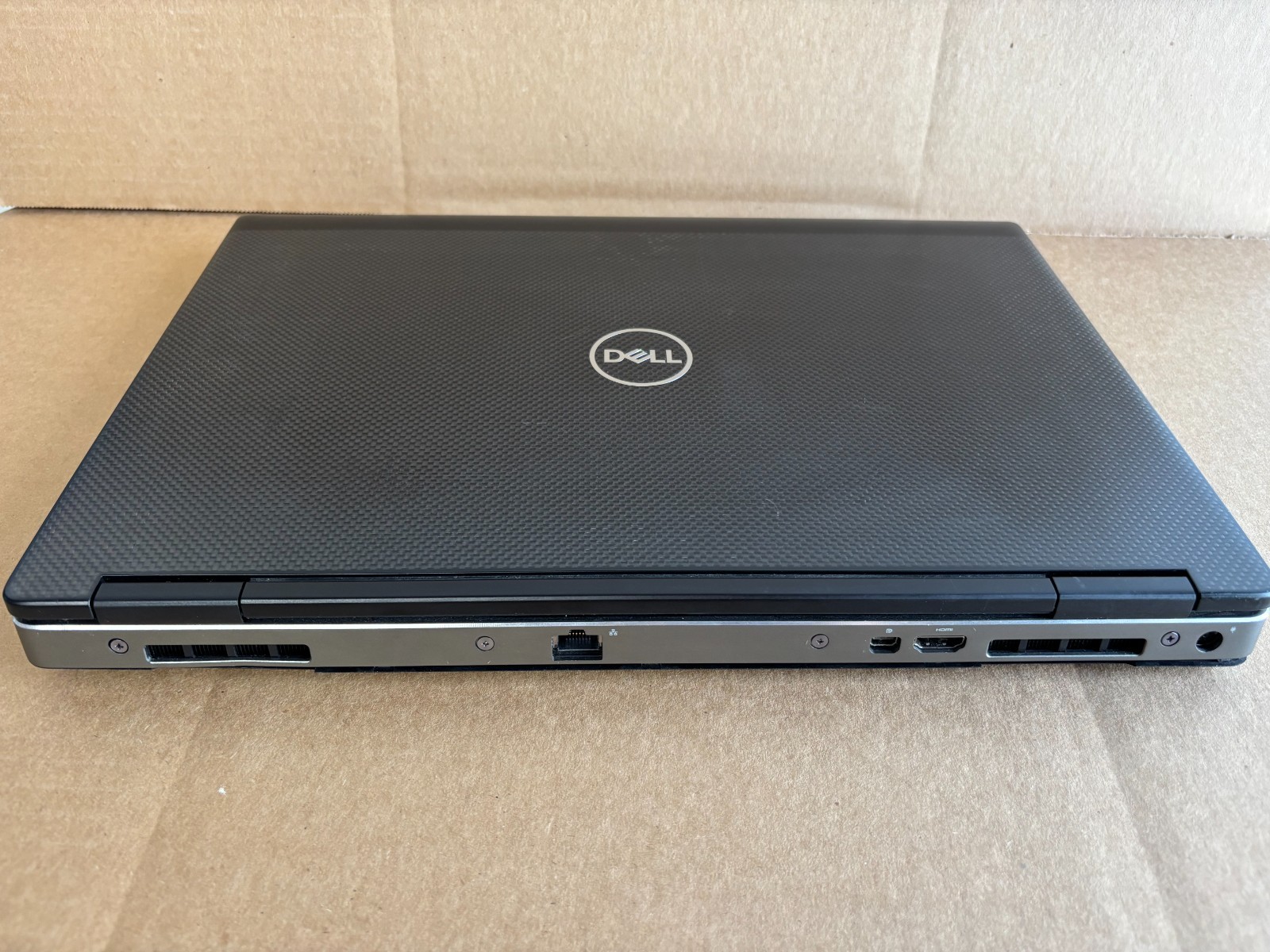 DELL PRESICION 7530 i5-8400M 2.5GHZ RAM 32GB SSD 256GB NVIDIA P3200 BAD BATERY