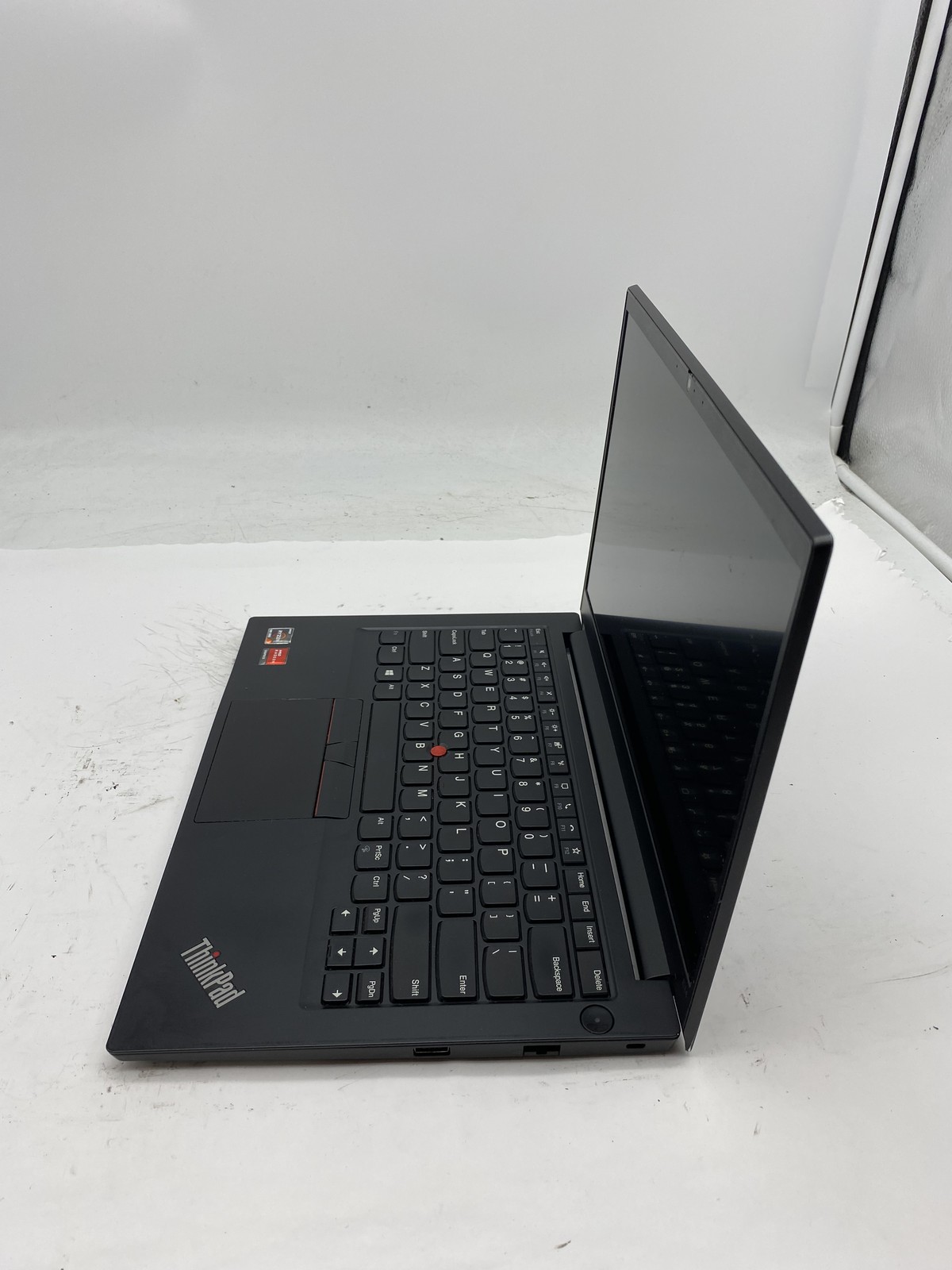 Lenovo ThinkPad E14 Gen2 Laptop AMD RYZEN 3 4300U No RAM– No HDD