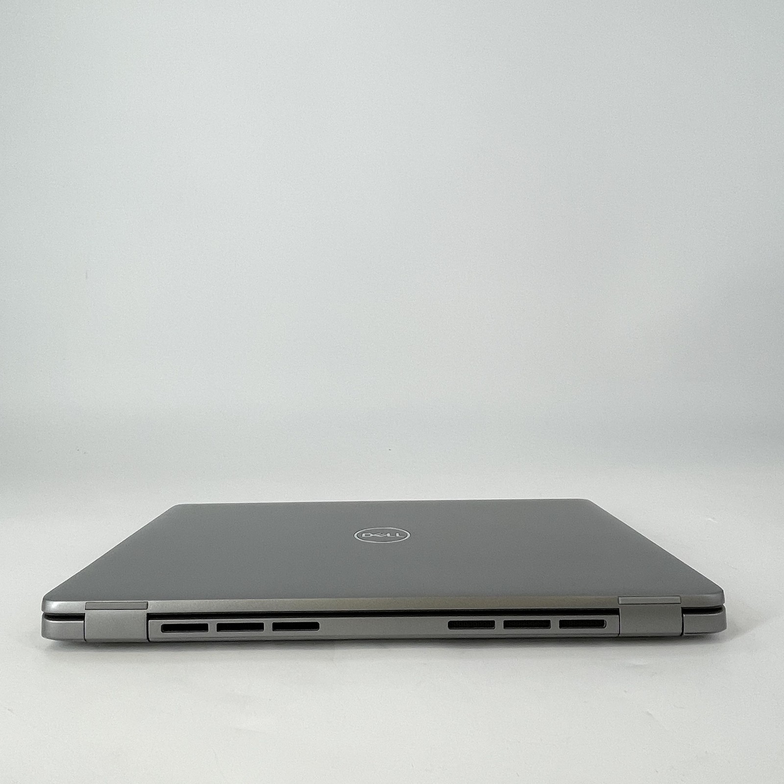 Dell Latitude 5450 14 Gray FHD 1.7 GHz Ultra 7 165U 16GB 512GB SSD Very Good