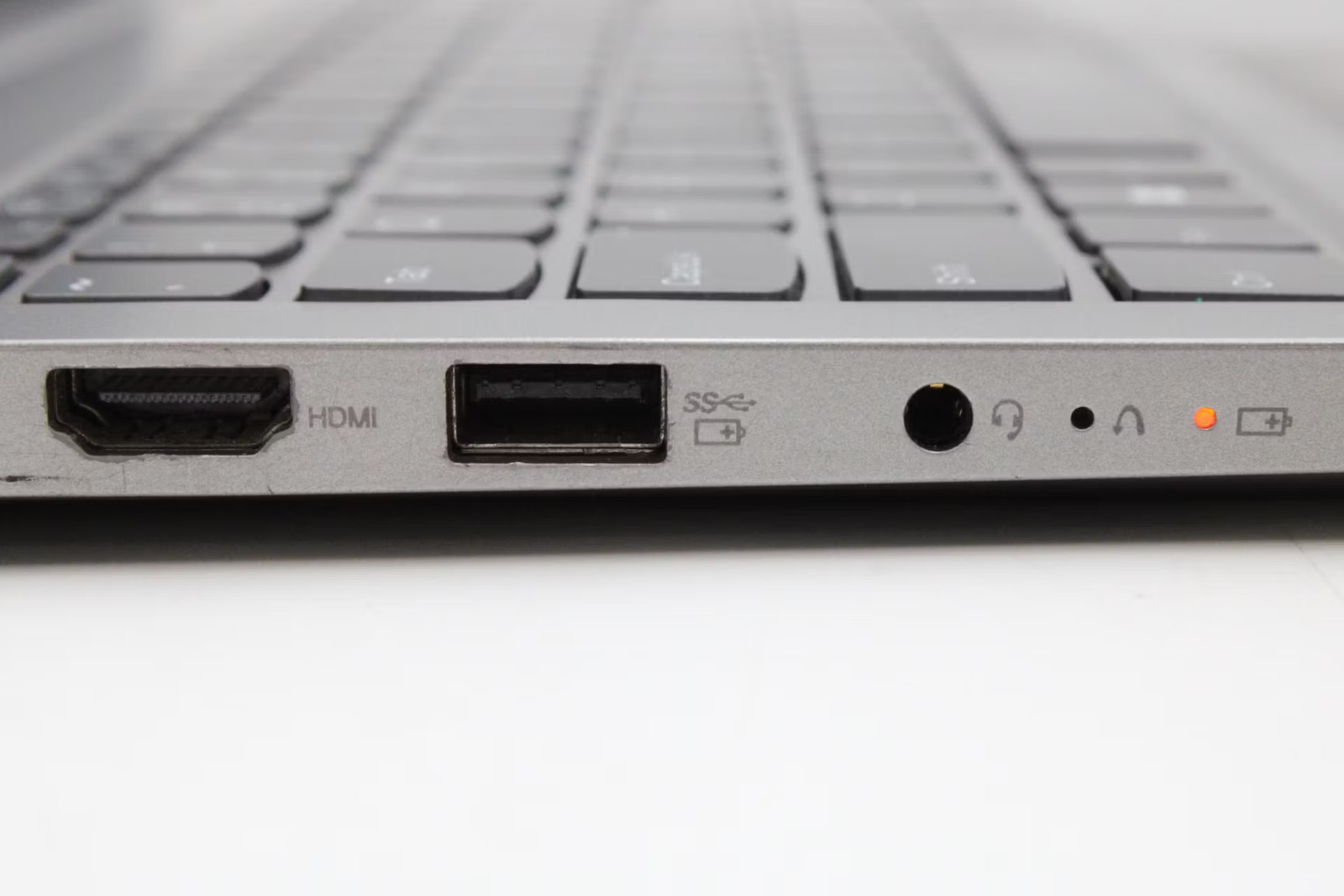 Lenovo ThinkBook 15 G4 IAP 15.5″ i5-1235U, 256GB NVMe, 16GB RAM