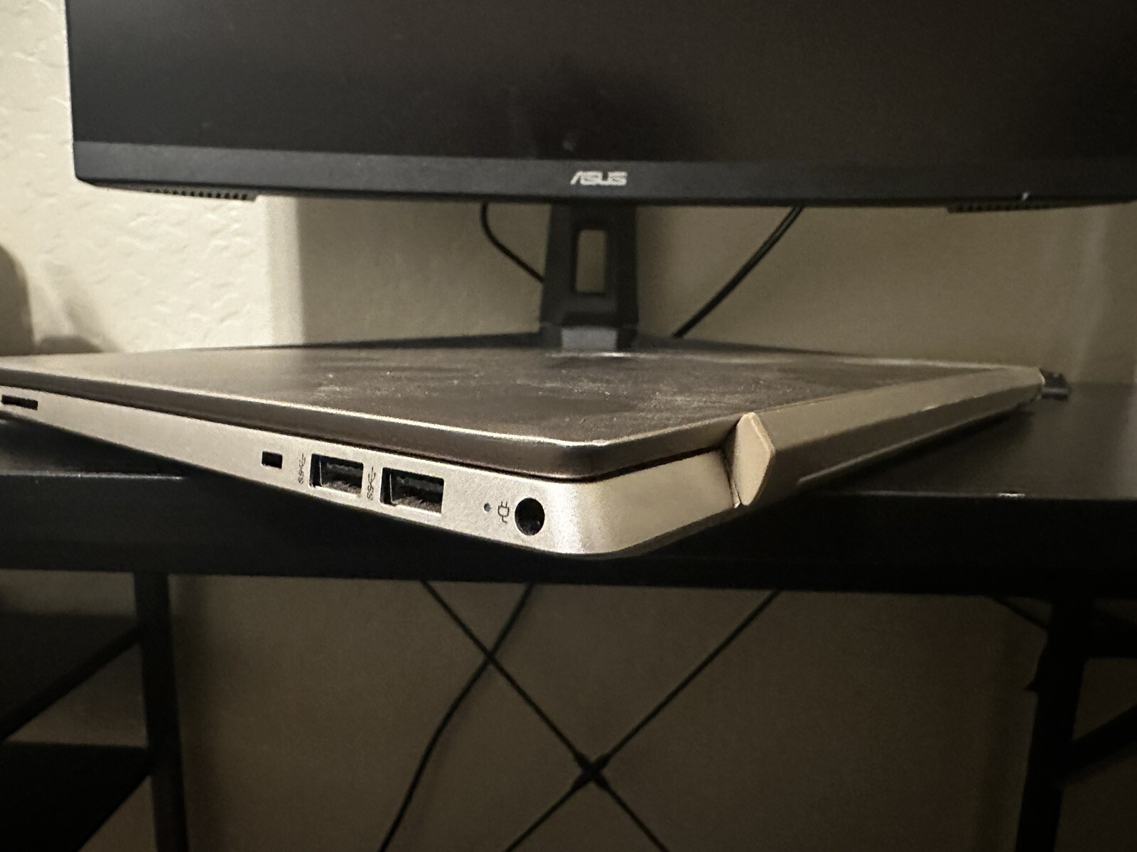 HP Pavilion 15-cs3055wm Laptop-G89IG7S9