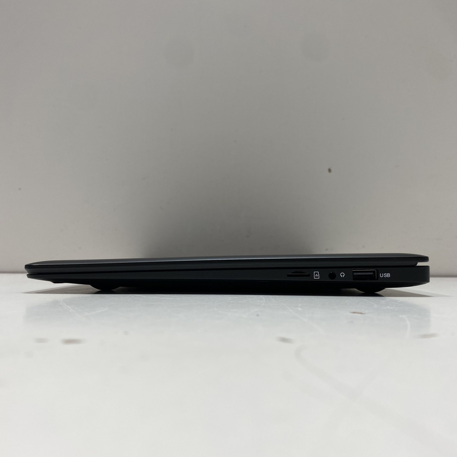 TG-TEK TGL1401 14.1″ Portable Laptop Windows 10 Black Tested Factory Reset