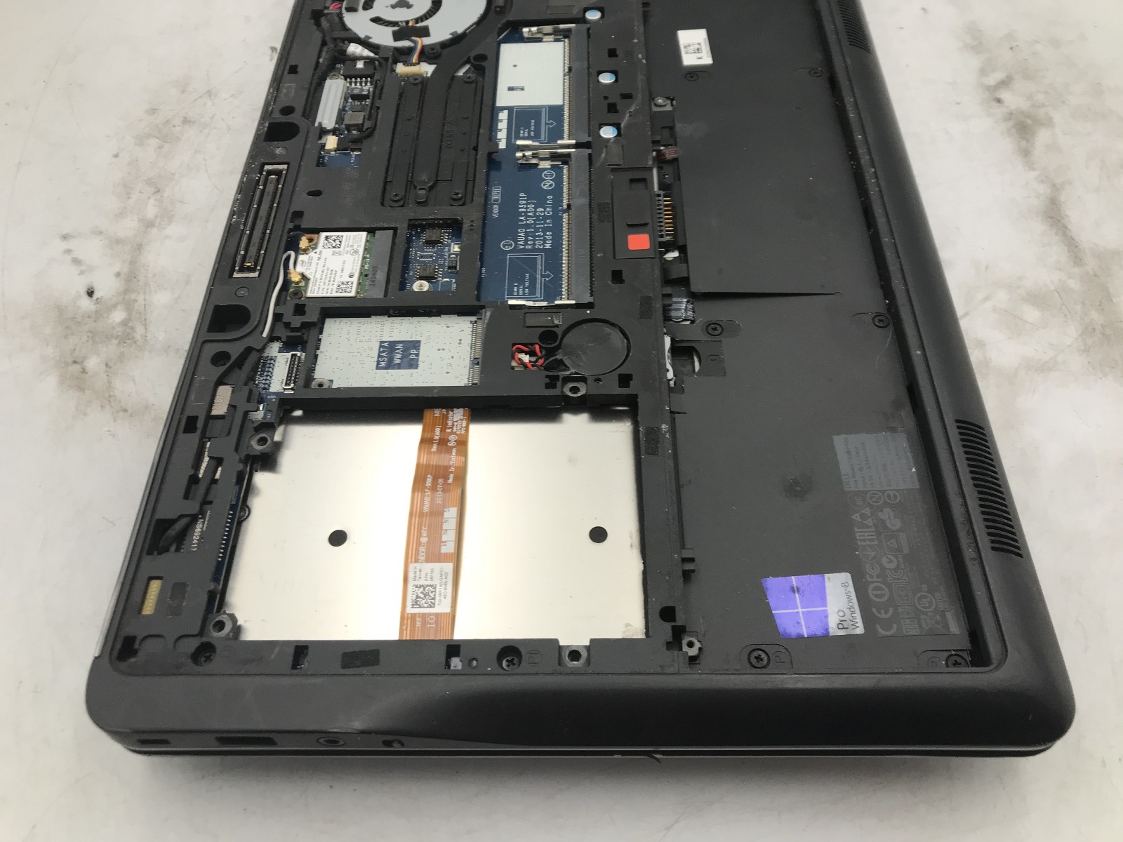 DELL LATITUDE E7440 – BOOTS TO BIOS/LOCKED – INTEL I5 4310U – NO RAM – READ – BB