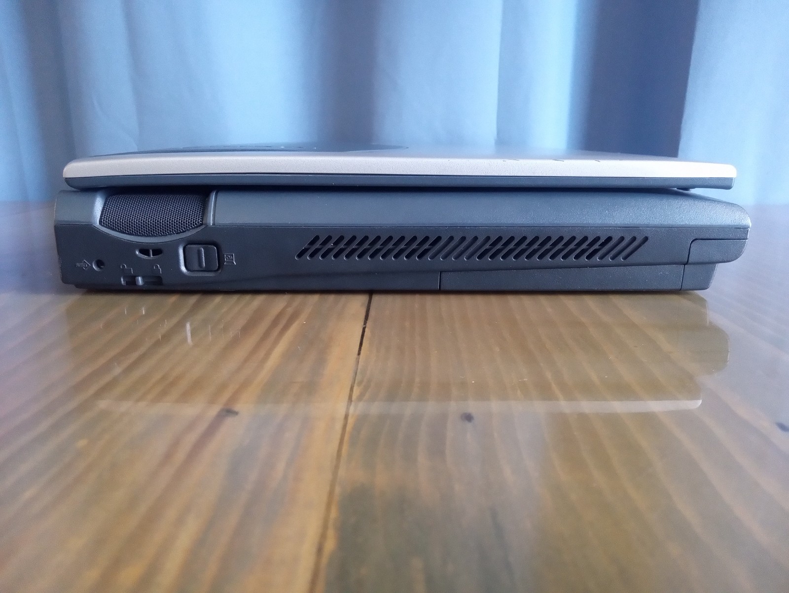 Vintage 1998 Toshiba Satellite P5275U-4K9J0 Laptop TESTED BOOTS WIN 98