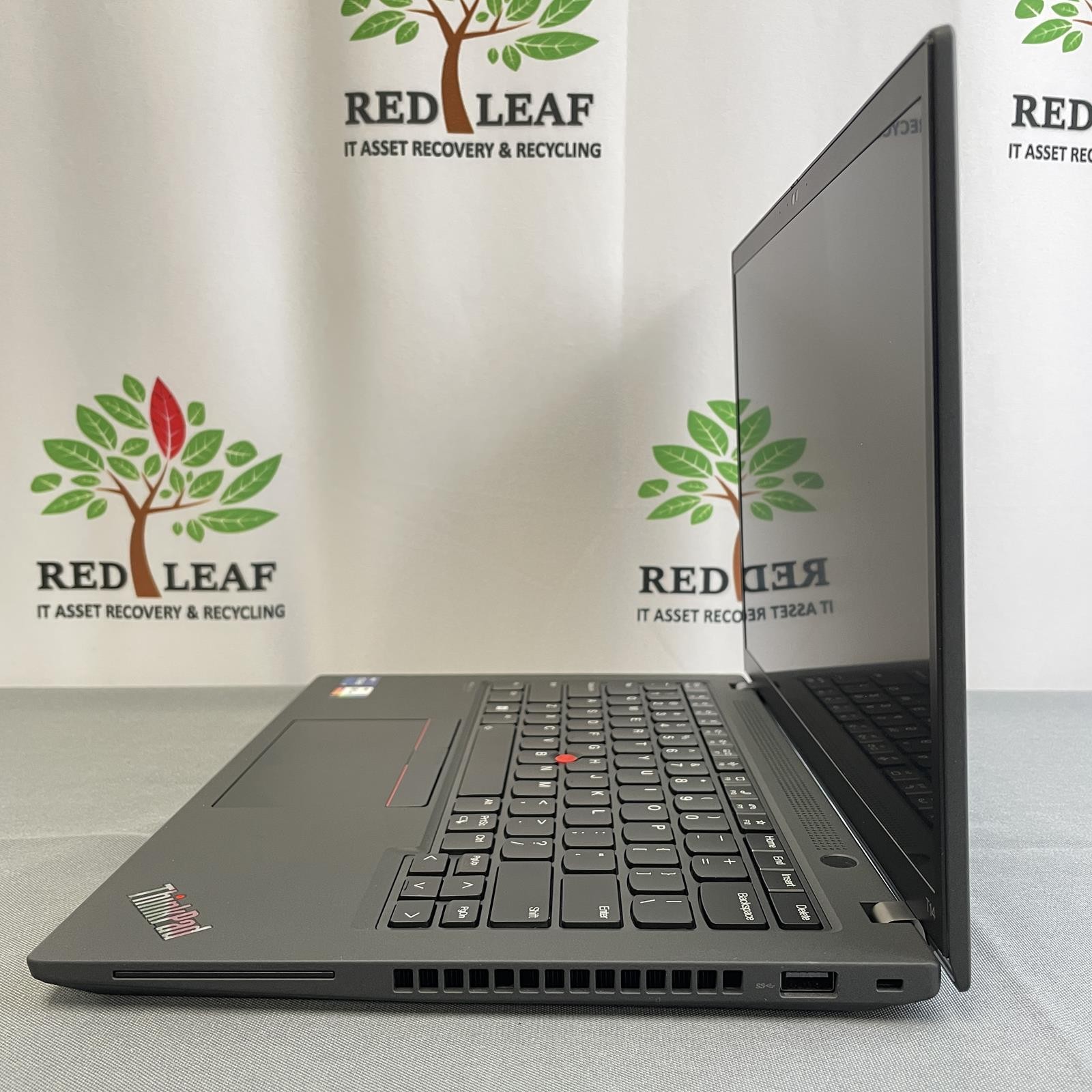 Lenovo ThinkPad T14 Gen 3 14″ FHD+, Core i7-1260P, 16GB, 512GB NVMe, Win 11 Pro