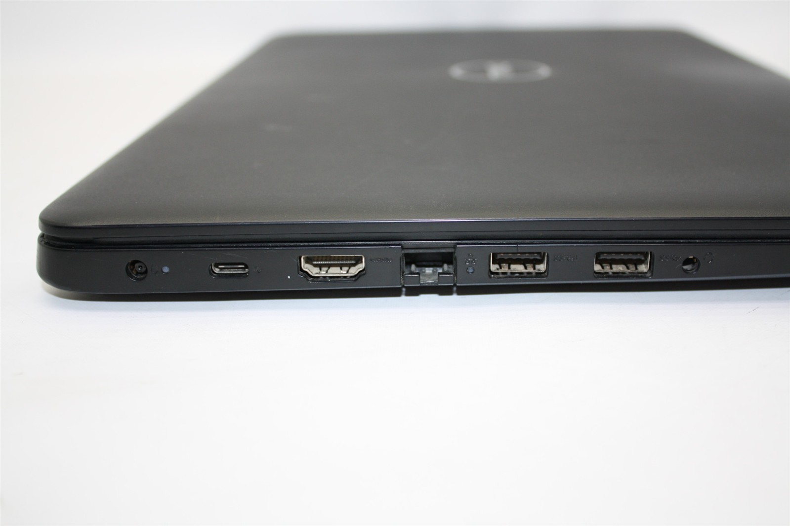 15.6″Dell Latitude 3500 Laptop i5-8265U 1.60GHz RAM 8GB HDD 500GB/Charger inc