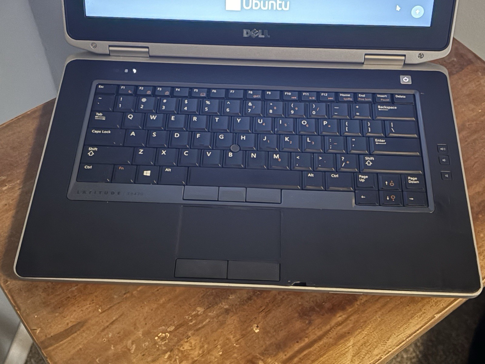 Dell Latitude E6430 – 128GB SSD | 8GB RAM | Wall Charger | New Battery Ubuntu