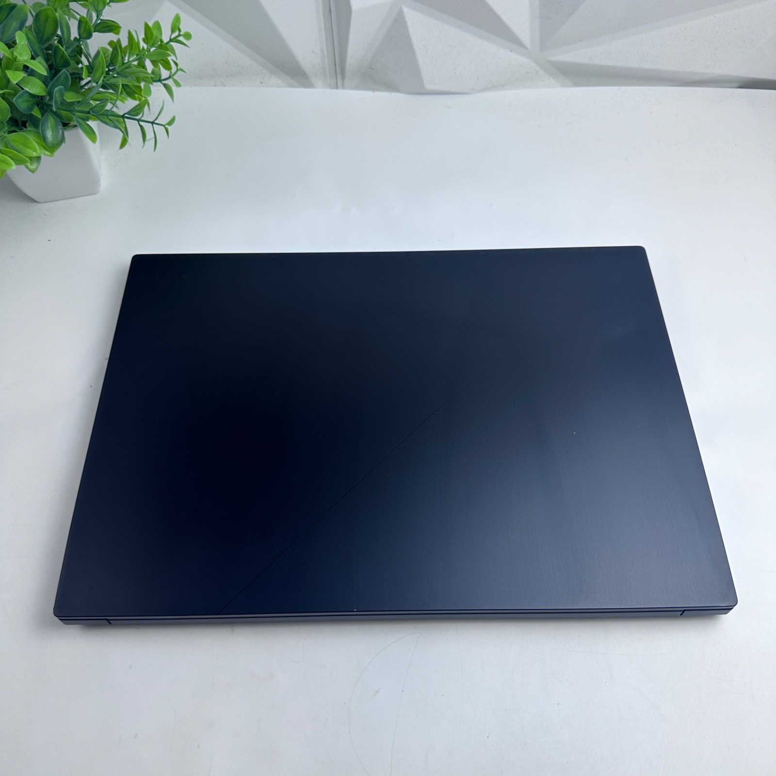 Acer Swift Go 16 AI 16″ Ryzen AI 9 465, 32GB, 1TB, Radeon 880M -DEFECTIVE SCREEN