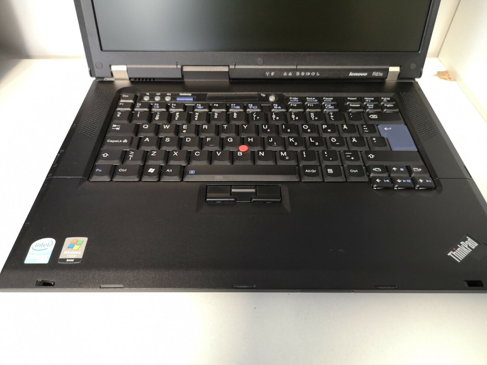 Lenovo ThinkPad R61e Celeron 2.00Ghz 2GB 120GB HDD 1280x800px DVD Win XP Pro