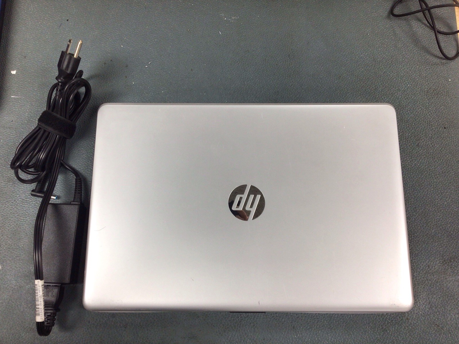 HP Notebook – 15z-bw000 Gaming Laptop AMD A9 Radeon R5 | 8GB | 1TB HDD | NO OS