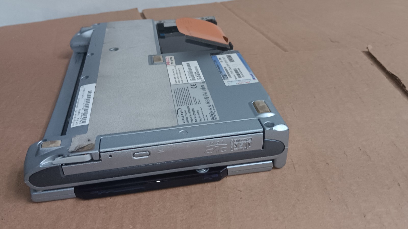Vintage Fujitsu LifeBook P Series Model P-2040 ultra-portable subnotebook Laptop