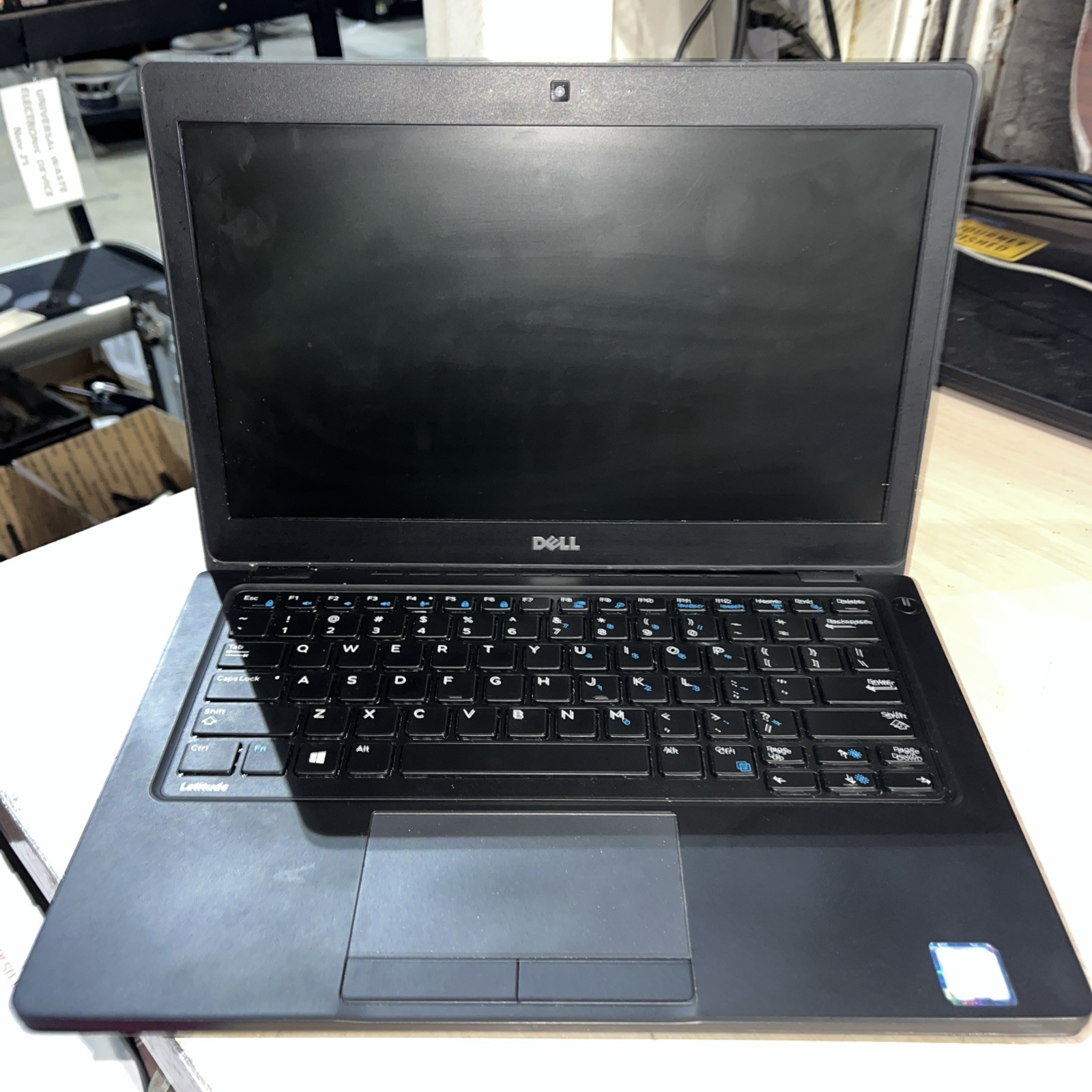DELL LATITUDE 5280 INTEL CORE I3-7100U 2.40GHZ 8GB RAM NO HD ,