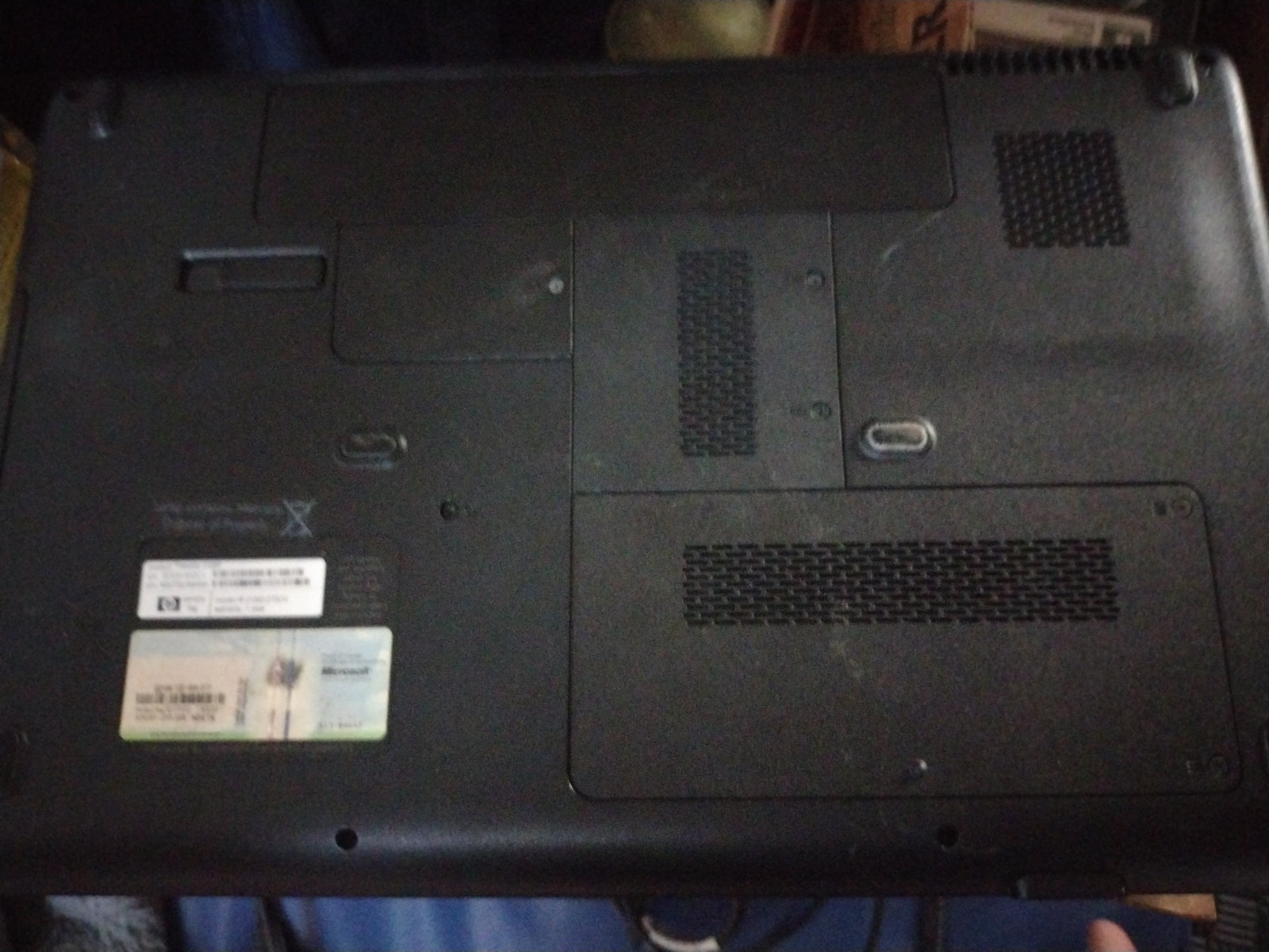 Compaq 15.6in. (250GB, 2GHz, 2GB) Notebook – CQ60215DX