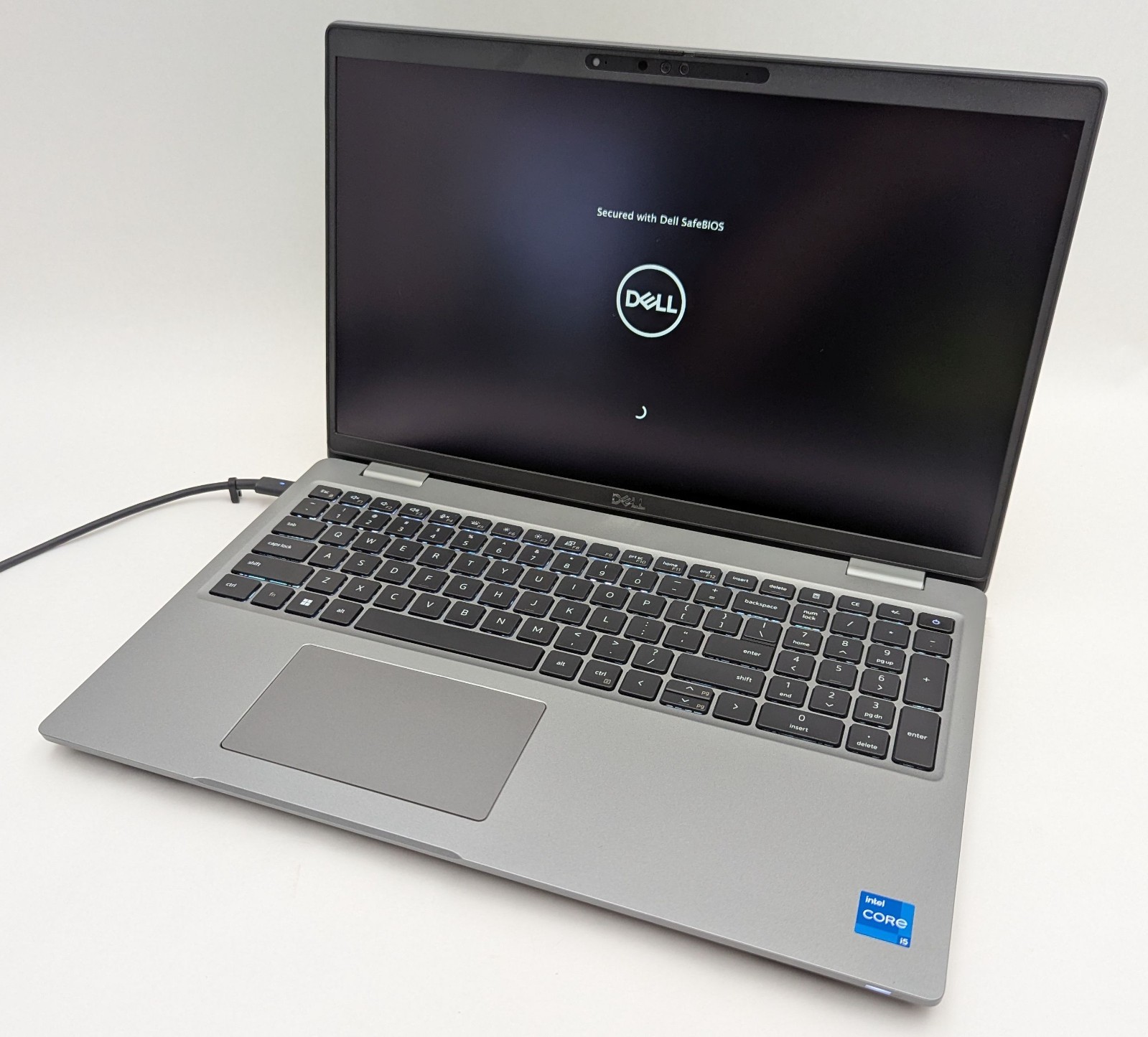 Dell Latitude 5531 15.6″ Touch Laptop i5-12600H 16GB RAM 512GB NVMe MX550 Win 11