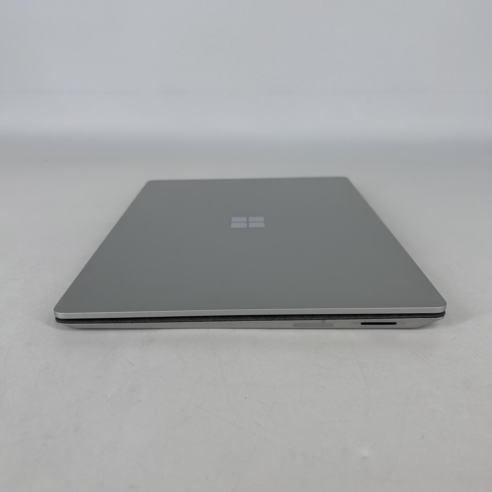 Microsoft Surface Laptop 2 13.5 2K TOUCH i5-8250U 1.60GHz 8GB 128GB Bad Battery