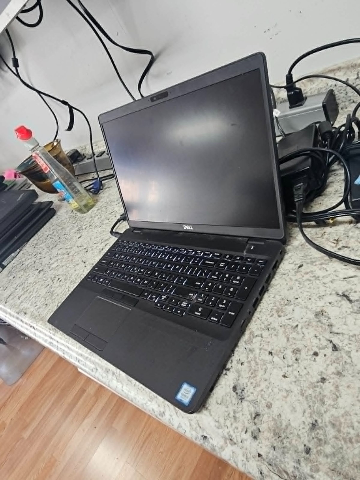 Dell Latitude 5500 15.6” (256GB SSD Intel Core i5-8265U 3.9GHz 8GB RAM) Laptop