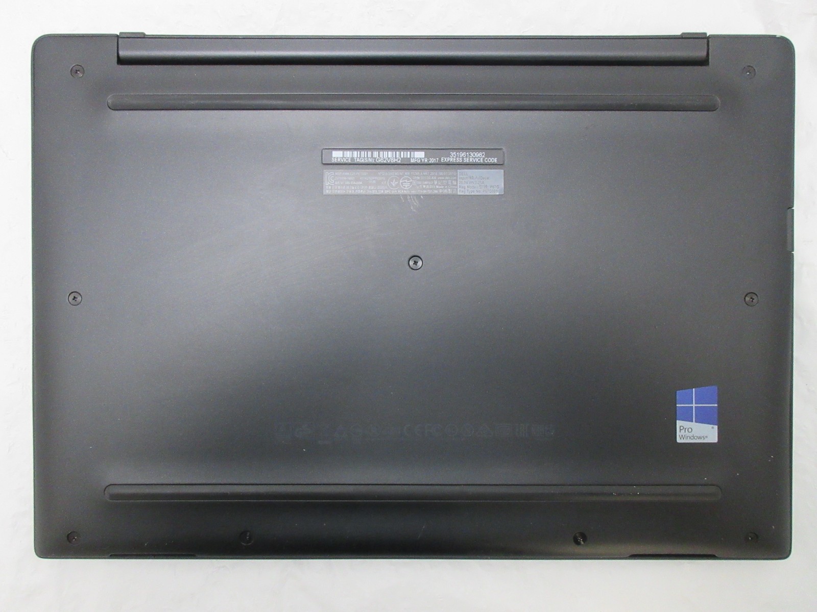 Dell Laitude 7370 13.3″ : Core M7-6Y7S 1.2GHz : 8GB RAM : 256GB SSD : No OS QHD+
