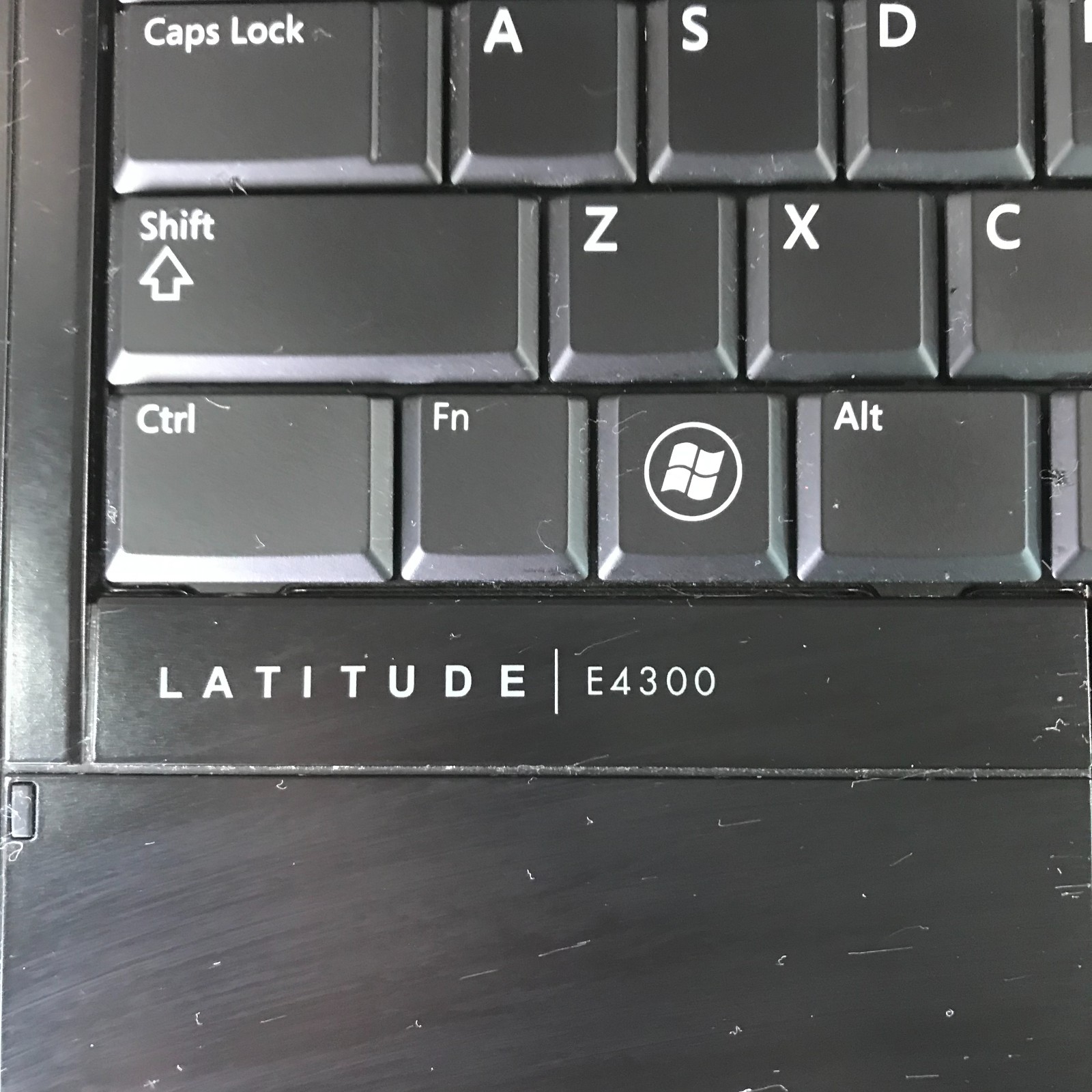 Dell Latitude E4300 Retro Gaming Laptop Core 2 2.26GHz 2GB RAM (Windows 7 Pro)