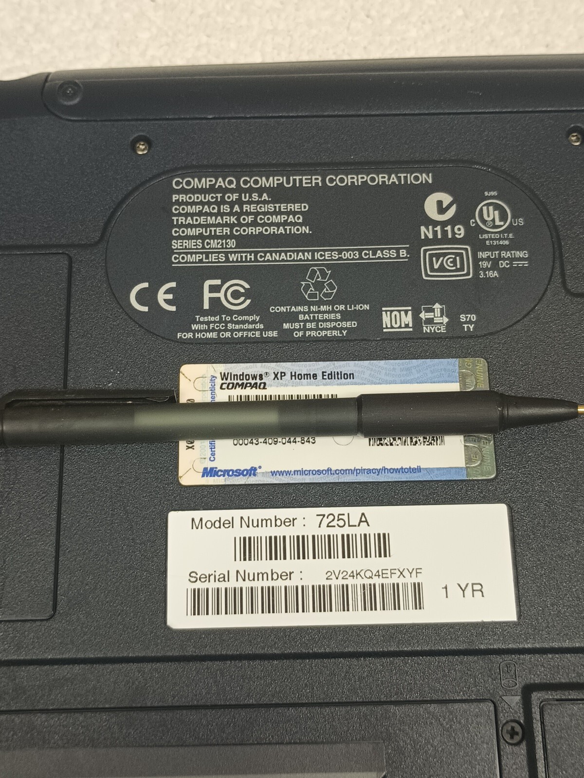 Compaq Presario 700 14.1 Inch Laptop CM2130 Model 725LA For Parts Or Repair