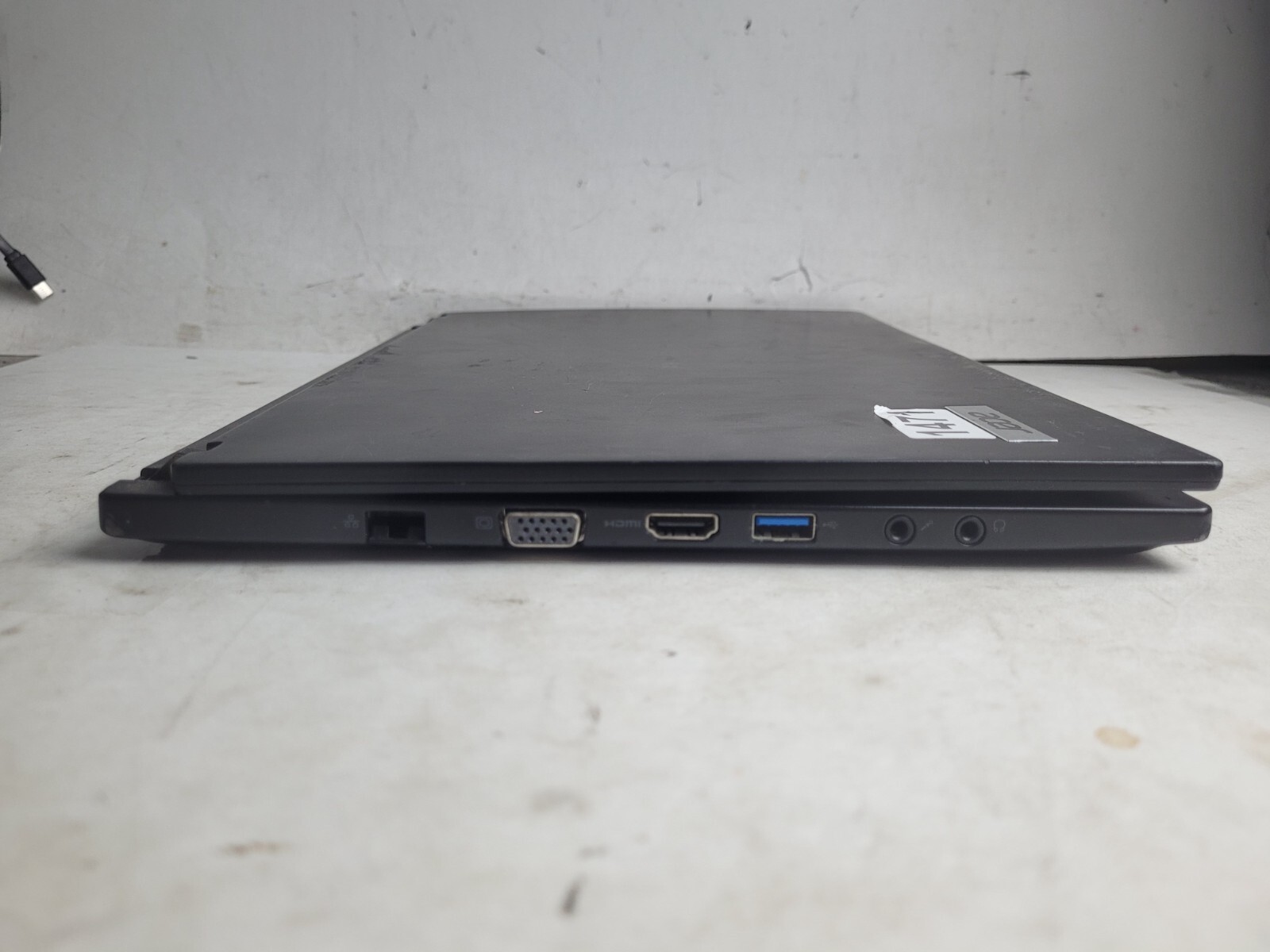 Acer Travel Mate P645 w/i3-4010U, 4GB RAM, 128GB SSD, 14″ Laptop for Parts #1471