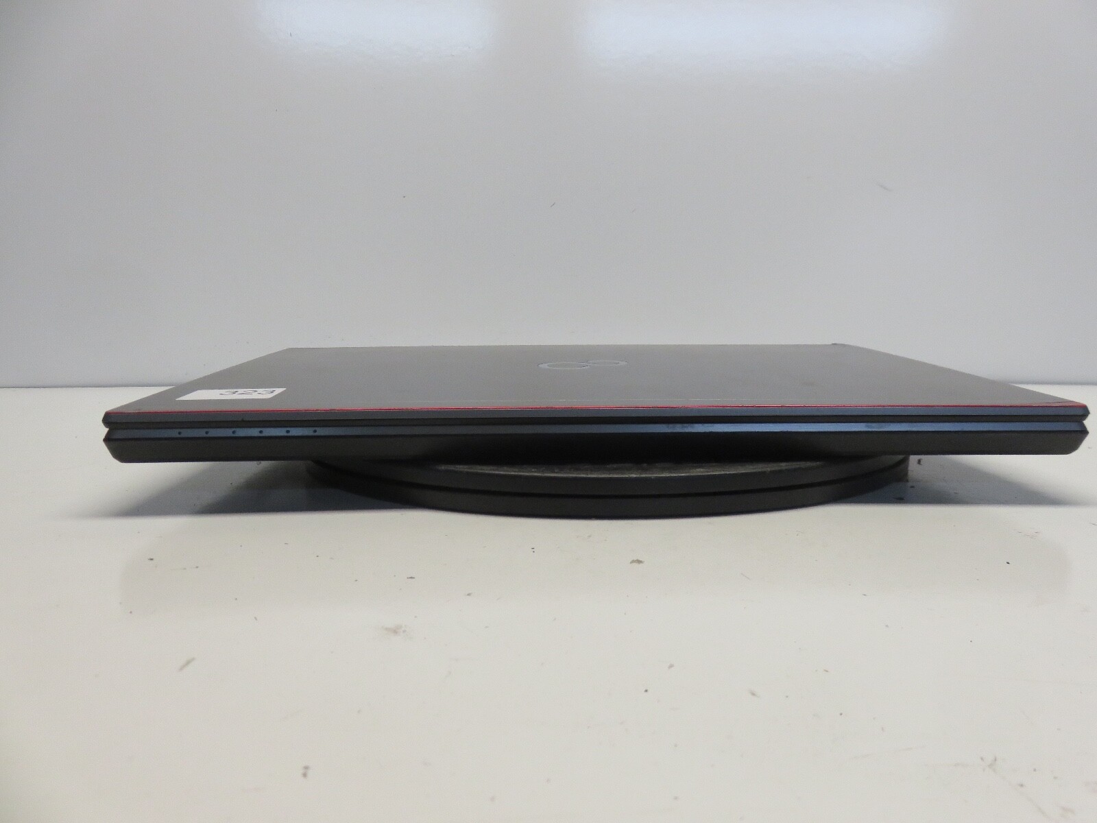 Fujitsu Lifebook E754 Intel i5-4300M 2.6GHz 4 GB NO HDD No Batt