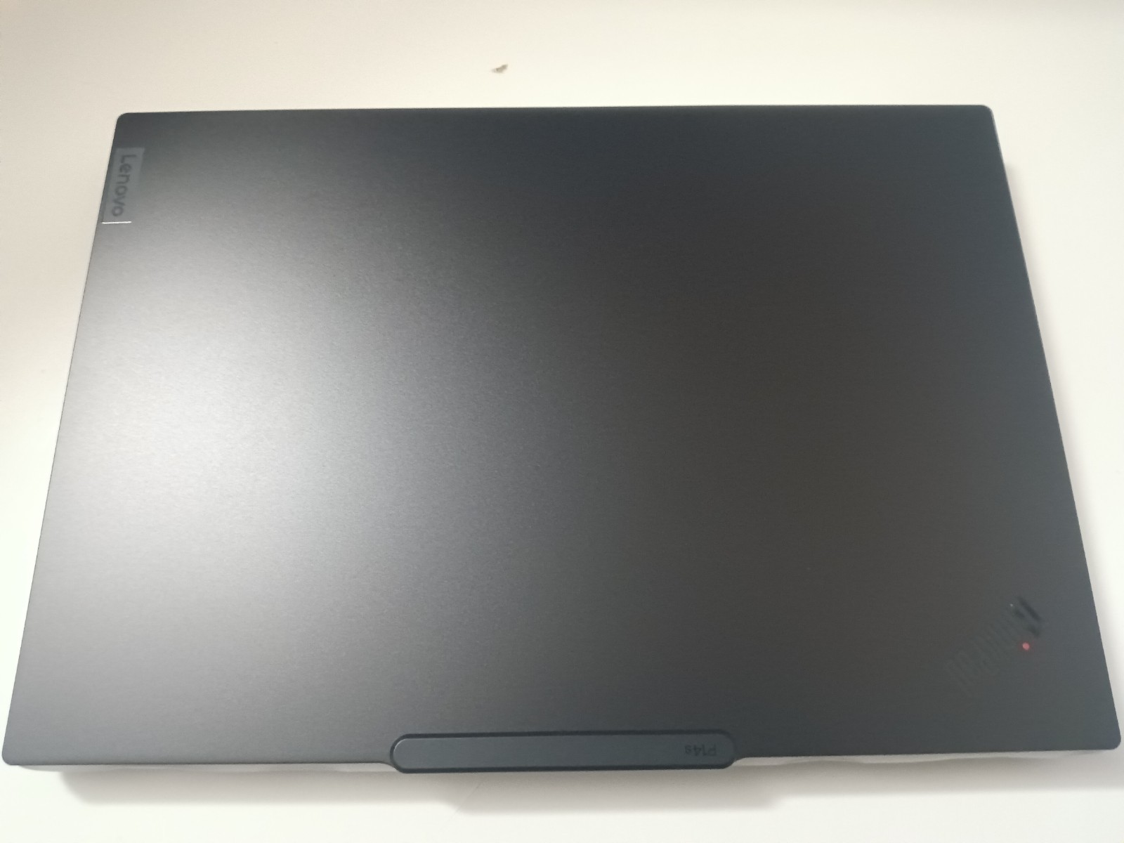 Lenovo ThinkPad P14s Gen 5 14.5″ Intel Core Ultra 9 vPro 1TB 32GB Arc 140T 16gb