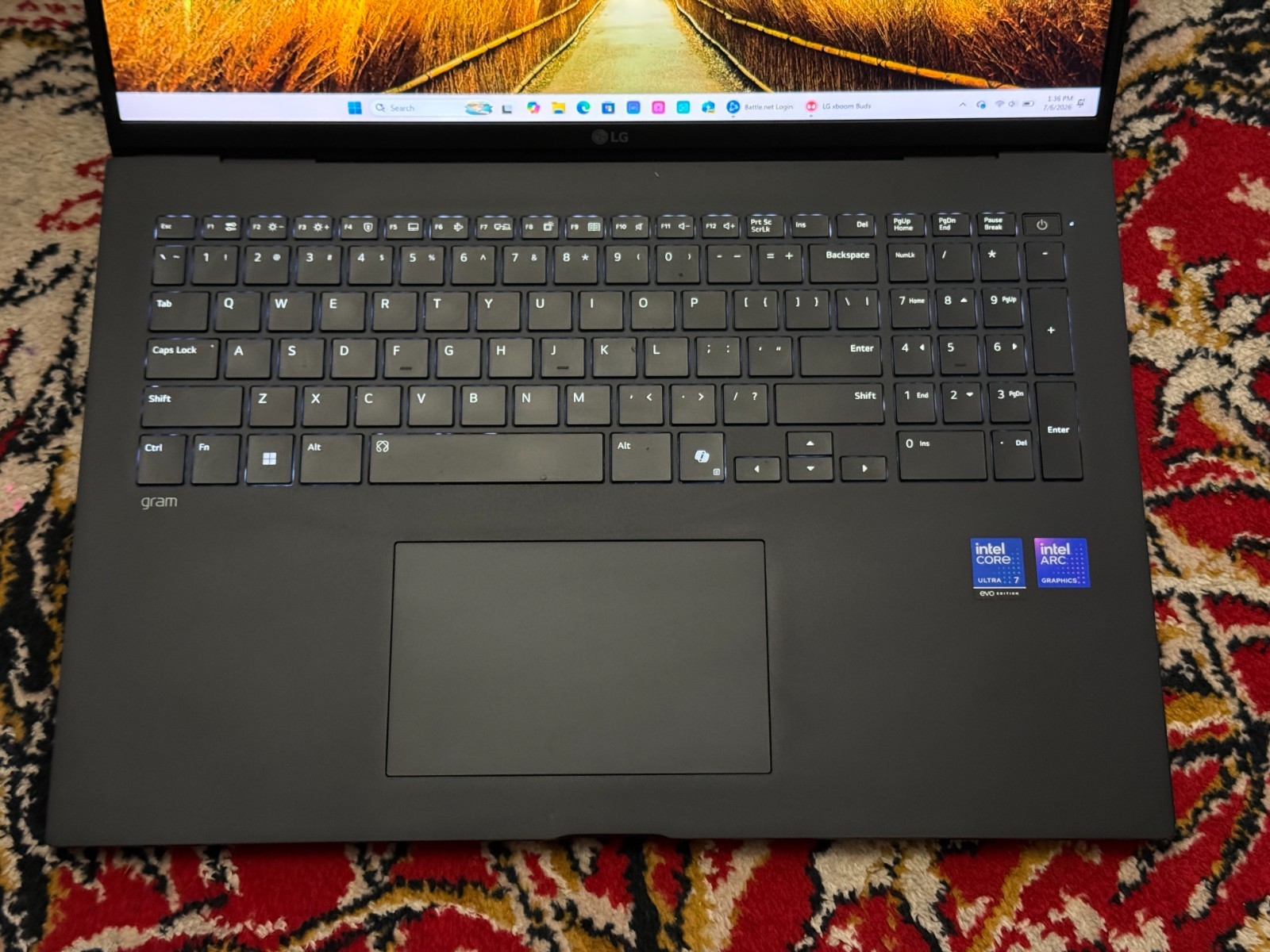 LG gram 17″ Core Ultra 7 258V 32Gb RAM 2Tb SSD 17Z90TL-H.AUB7U1 -Very Good-