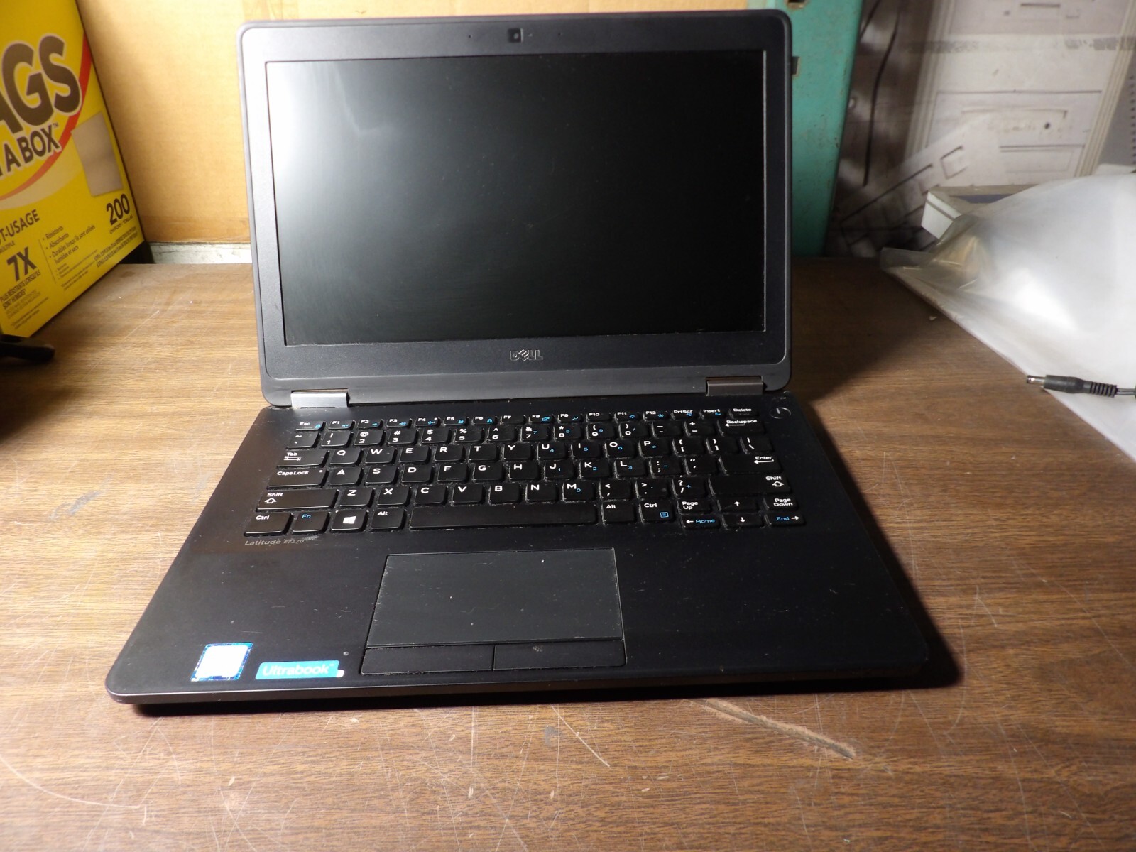 DELL LATITUDE E7270 INTEL CORE I5-6300U 2.40GHZ 8GB RAM **NO HD/ NO CADDIE