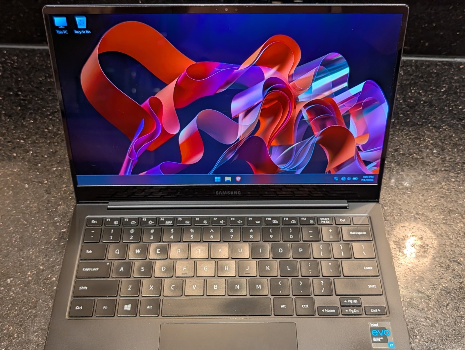 Samsung Galaxy Book Pro Intel i7-1165G7 2.80GHz 16GB RAM 512GB Win 11 Pro Blue