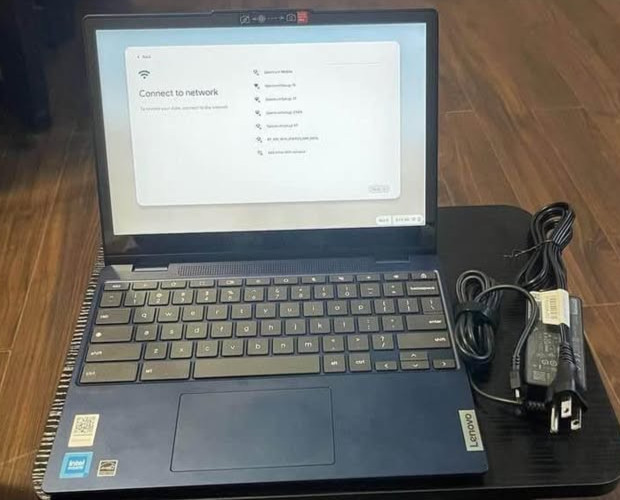 Lenovo Flex 3 3i 8 12.2″ Chromebook 12IAN 4GB RAM 64GB SSD Intel N 3.40