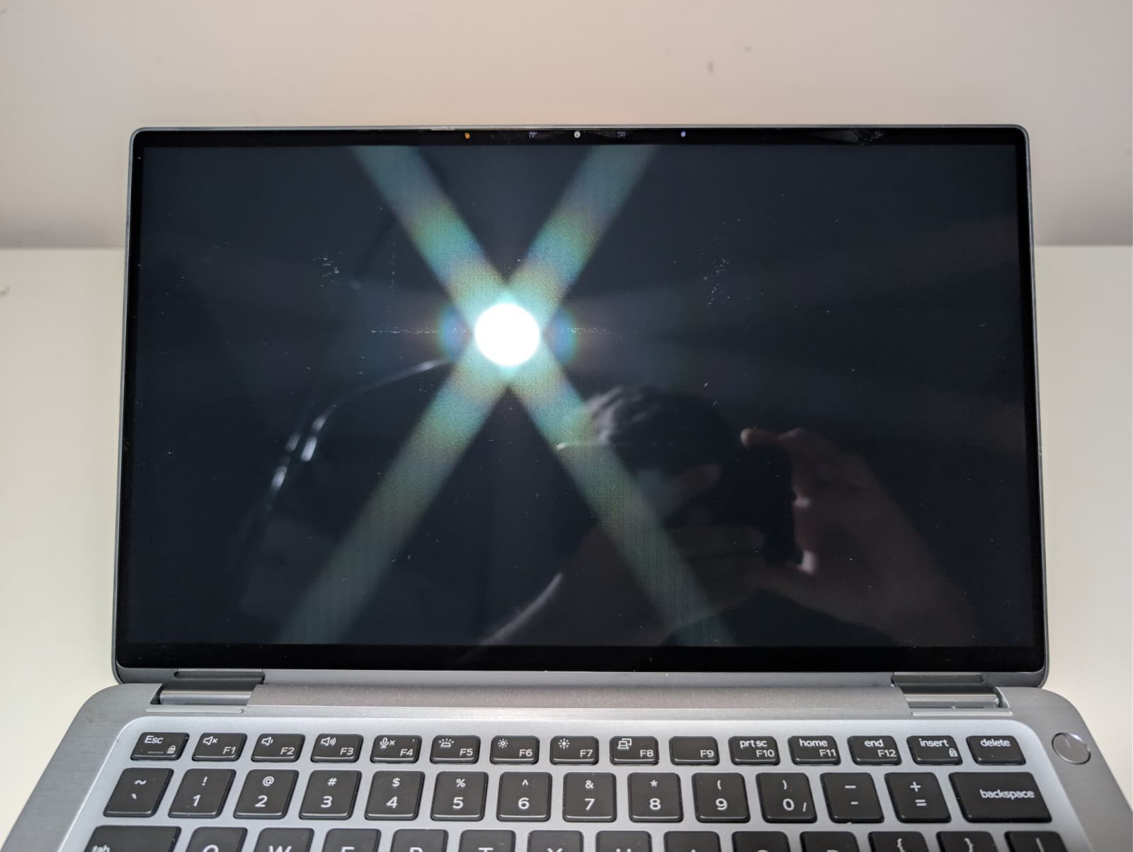 READ! Dell Latitude 7400 2-in-1 | i7 8th Gen 16GB RAM (Embedded) NO SSD | AS-IS