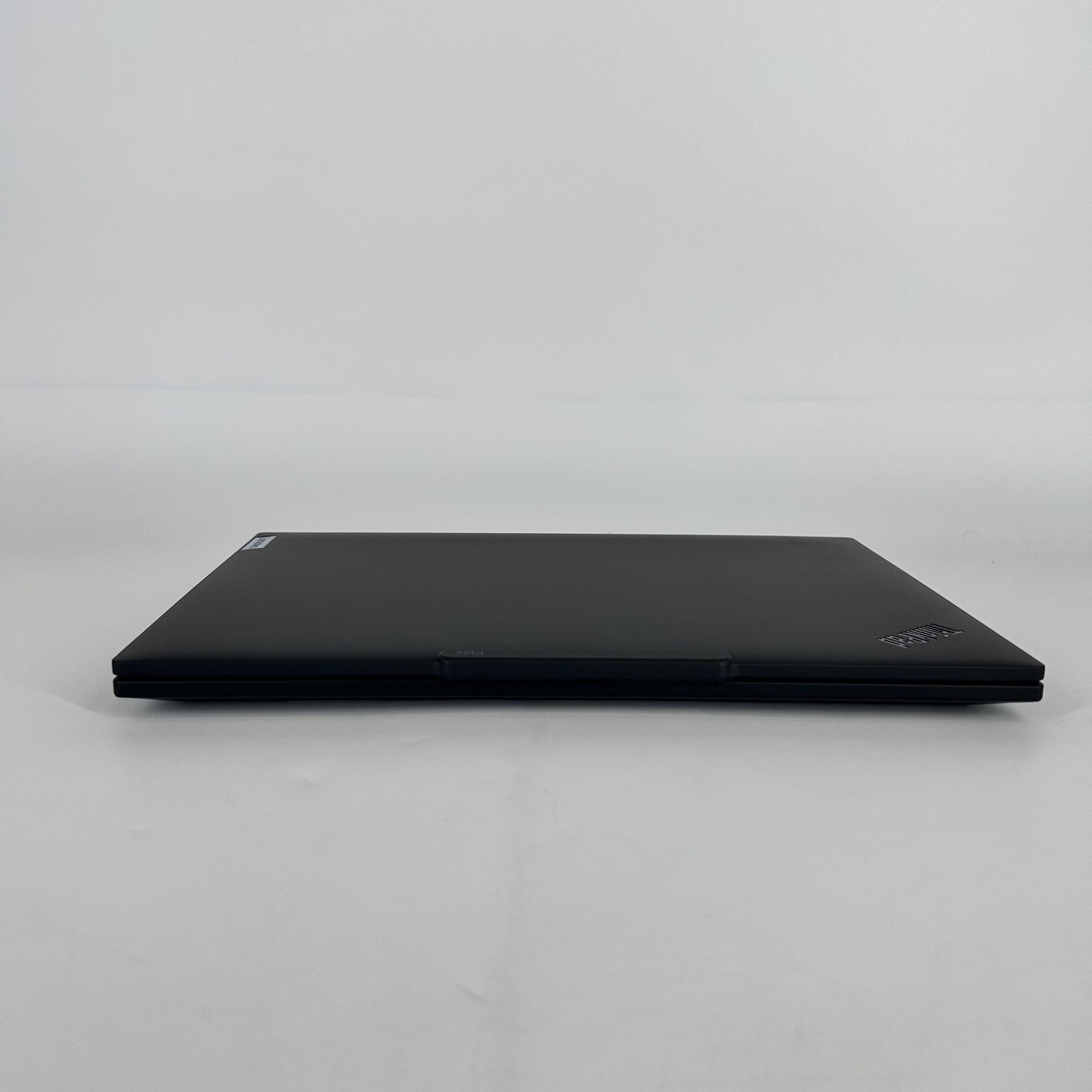 Lenovo ThinkPad P14s Gen 6 FHD+ 2.0 GHz Ryzen AI 7 PRO 350 32GB 1TB SSD