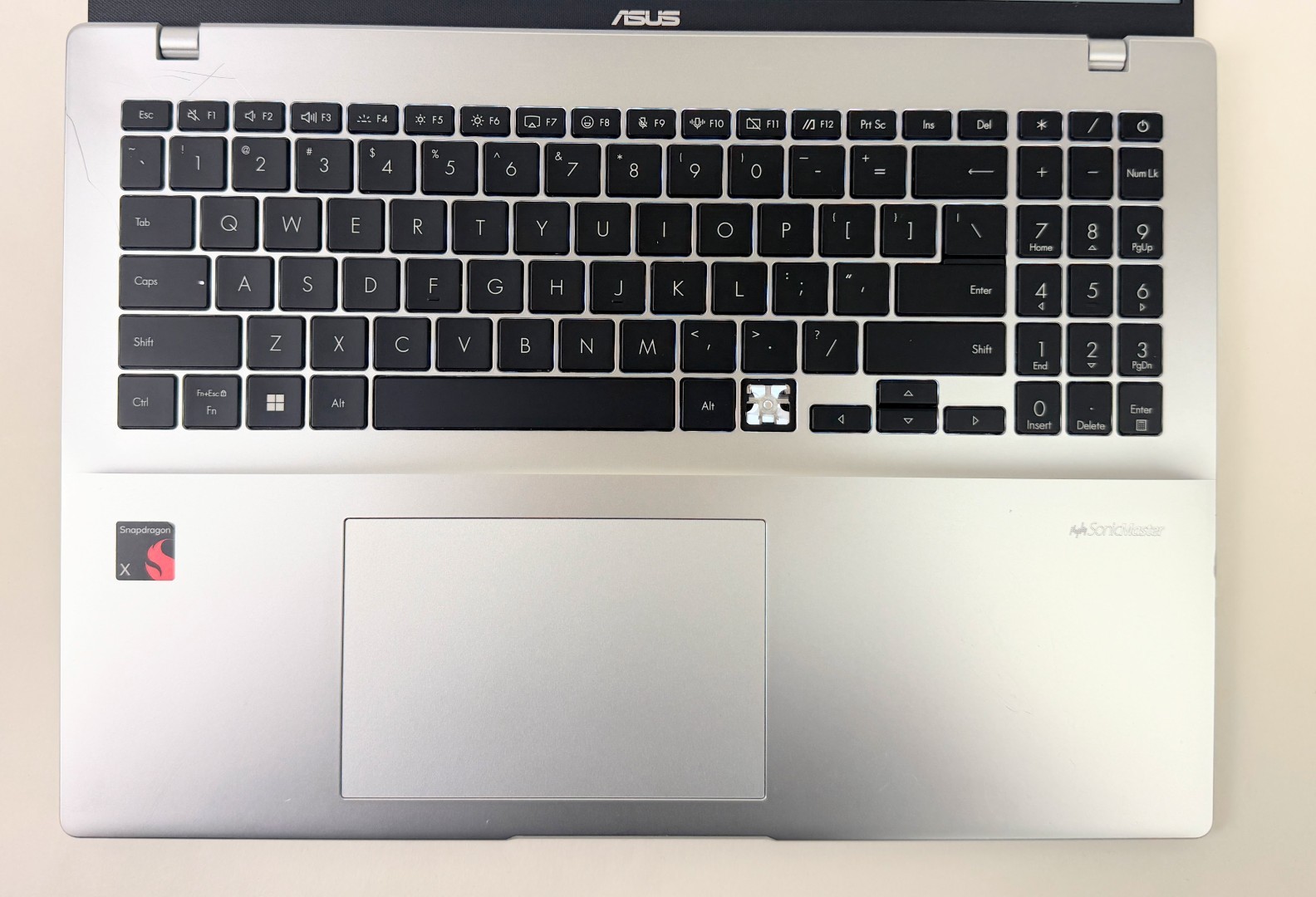 Asus VivoBook 16″ 1920×1200 Snapdragon X 16GB 1TB W11H X1607QA-IS56 -Missing Key