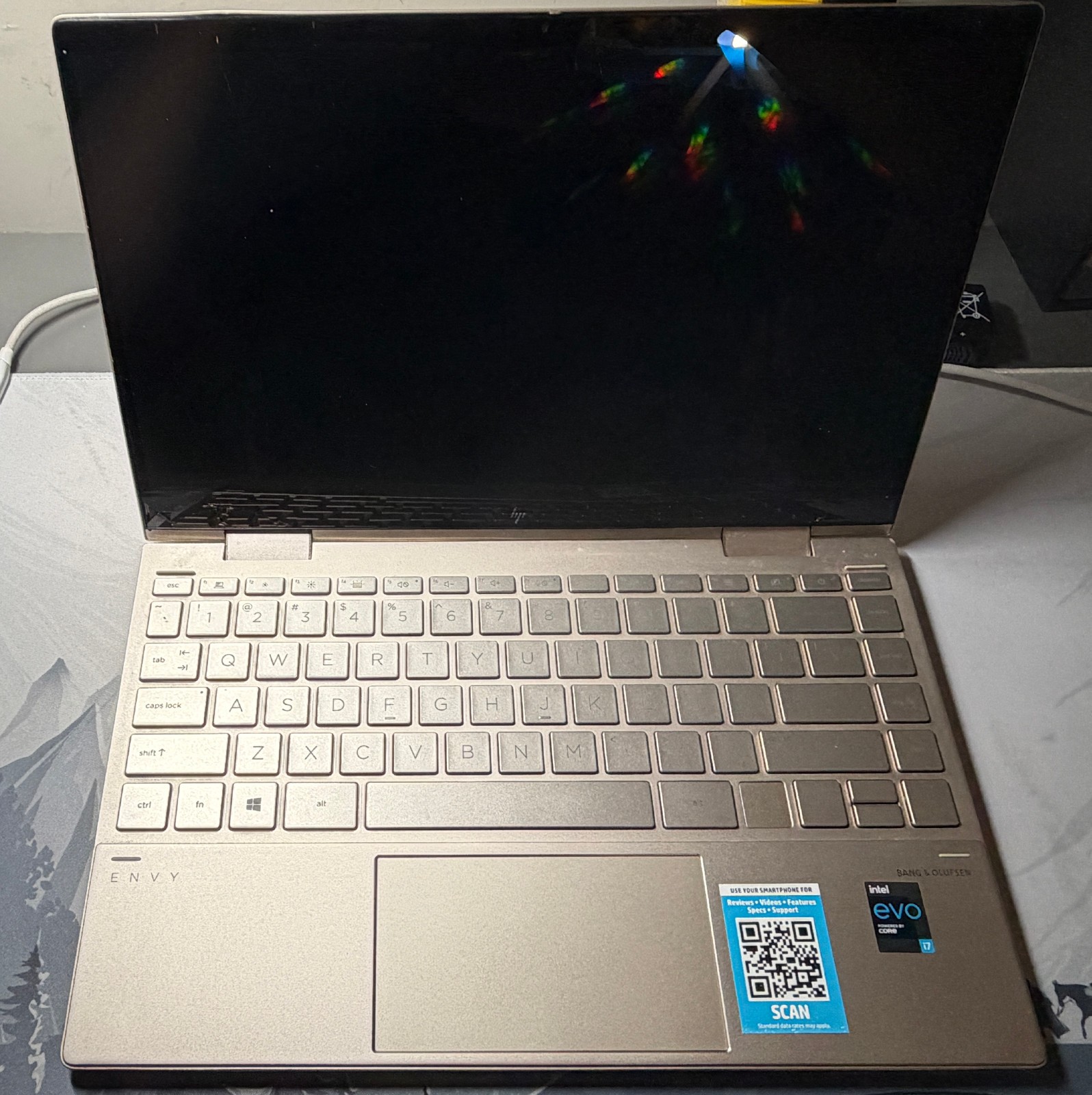 HP ENVY x360 2-in-1 Intel Core i7-1165G7 8GB RAM NO SSD CRACKED SCREEN FOR PARTS