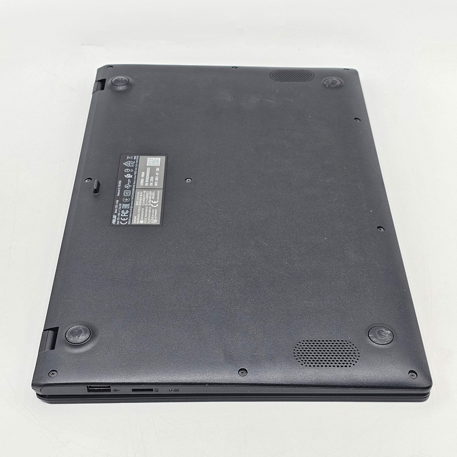 Asus Vivobook 14 E510M 15.6″ Celeron N4020 1.1GHz 4GB RAM 256GB SSD