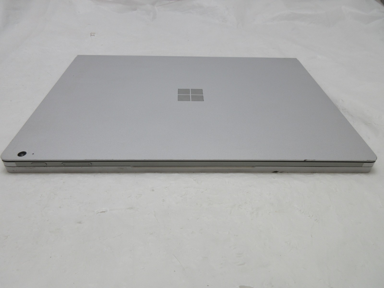 Microsoft Surface Book 3 13.5″ : I7-1065G7 1.3GHz : 16GB RAM : 256GB SSD : No OS