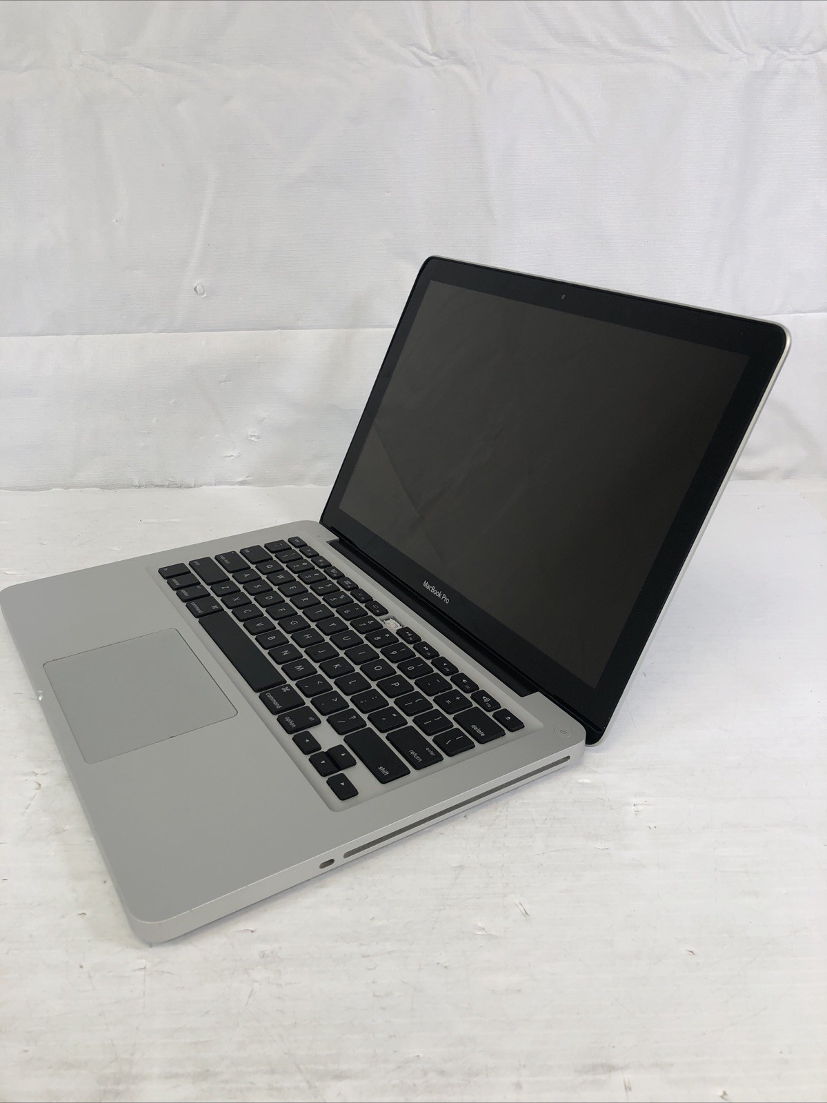 Apple MacBook Pro A1278 Intel Core i5-2415M 4GB NO HDD/OS No Battery – READ