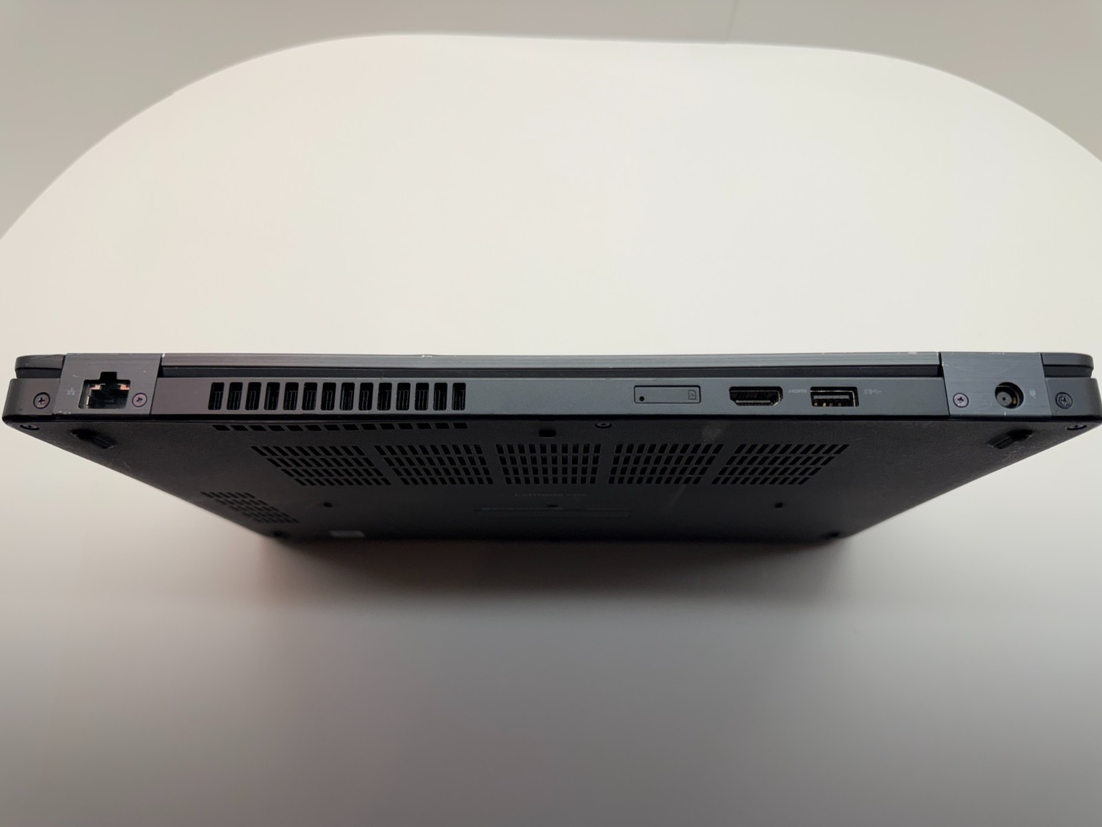 Dell Latitude 5490 14 FHD i5-8350U 8th Gen 8GB 256GB M.2 Win 11 Pro +Charger