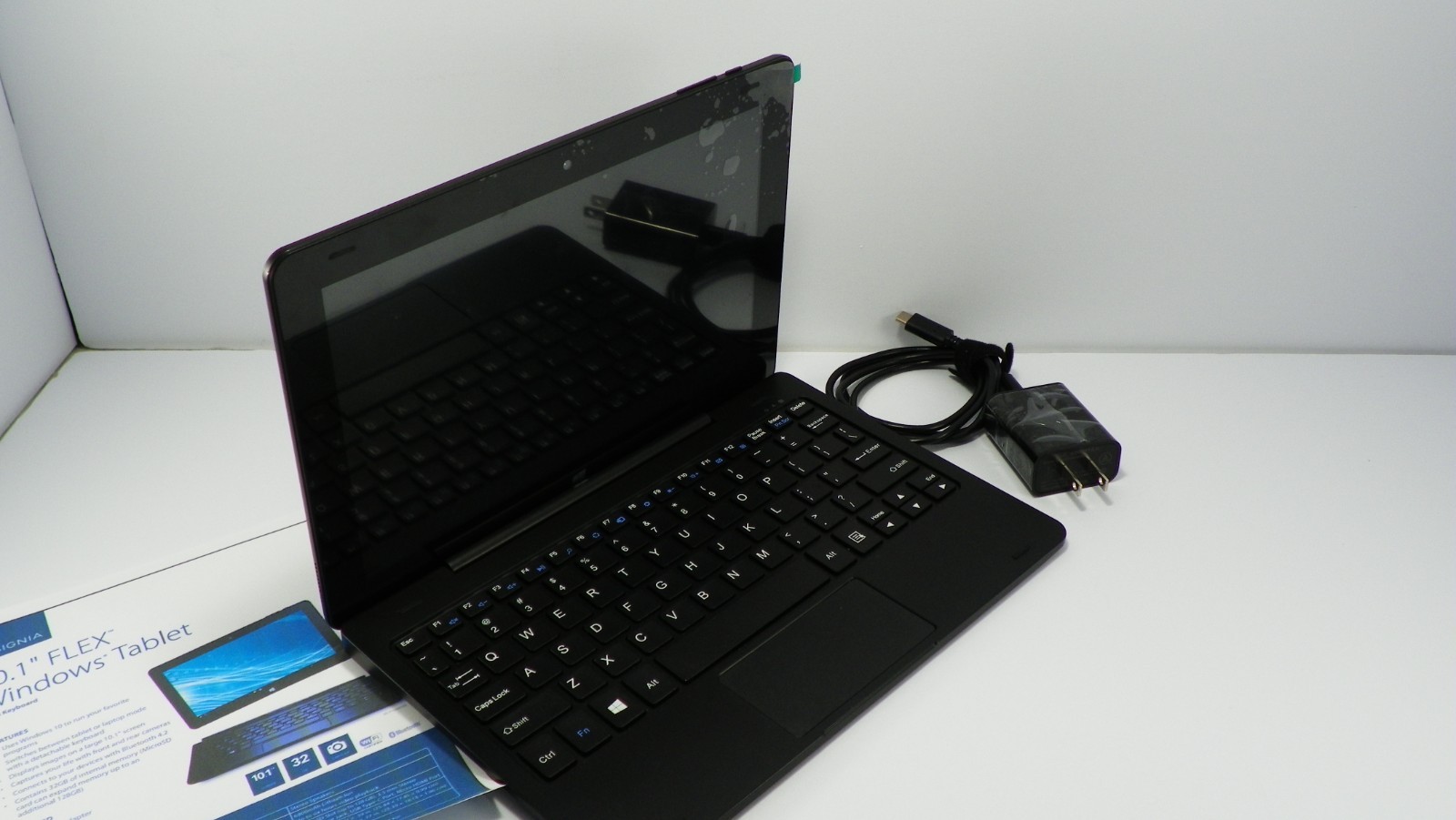 Laptop / Tablet & Keyboards 2in1 Touchscreens Insignia (Bundle of 11) BESTBUY