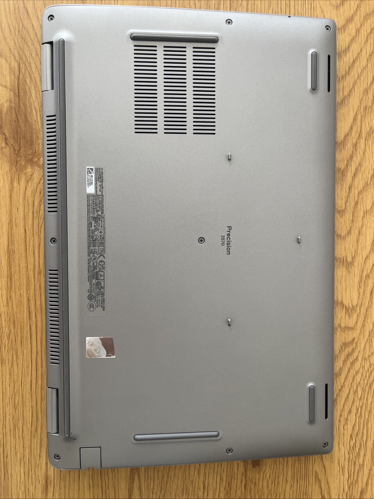 Dell Precision 3570 I i7-12. Gen I 16GB I 256GB I Touchscreen I DE Keyboard
