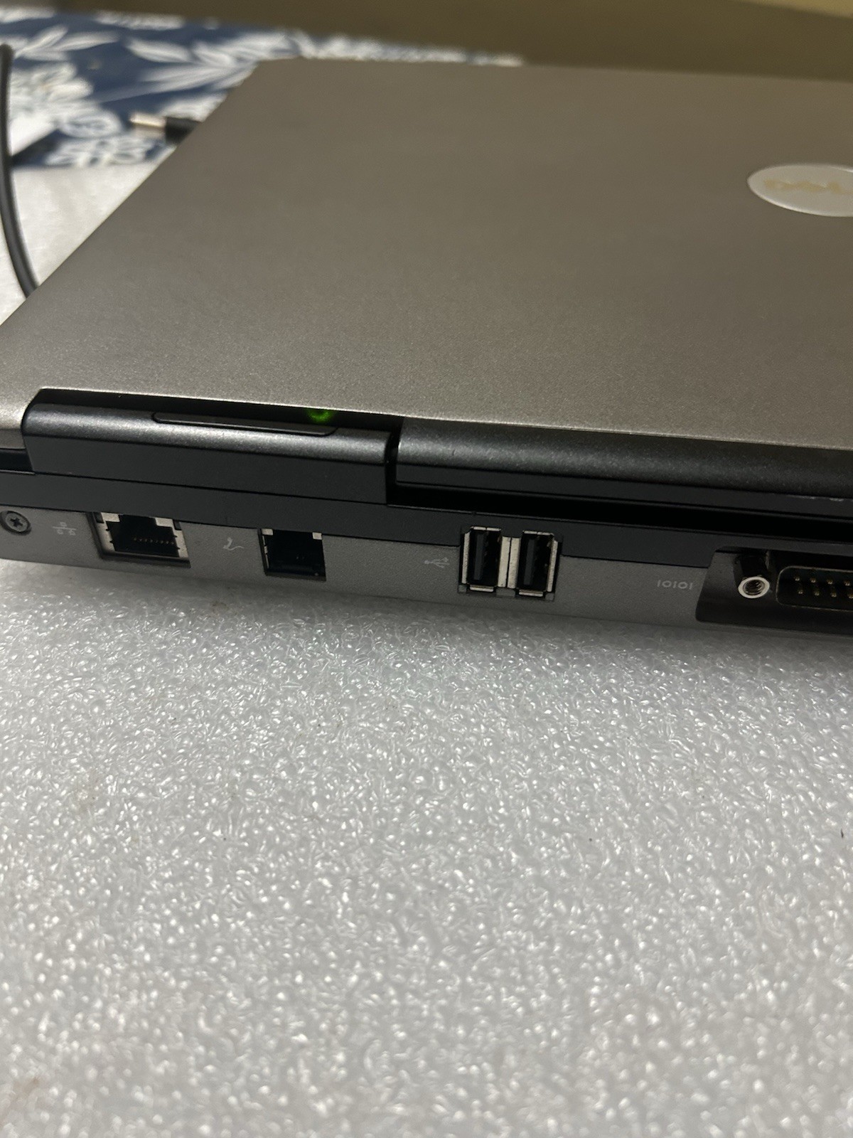 Dell Latitude D630 1GB RAM Laptop Windows Vista Business DVD/CD 14″ With Charger