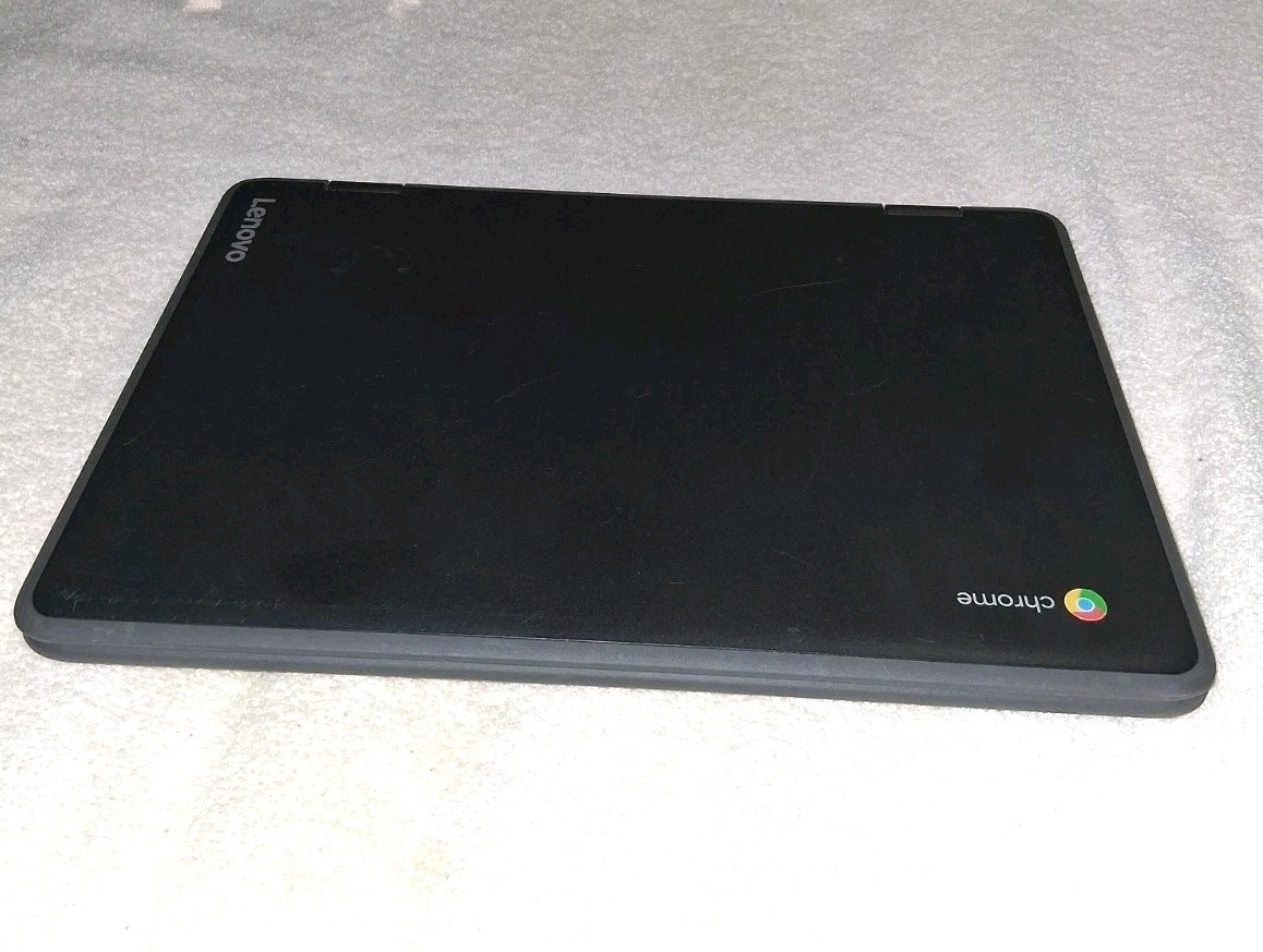Lenovo 300e Black Chromebook 11.6″ Touchscreen 4GB Ram 32GB Storage HDMI Port