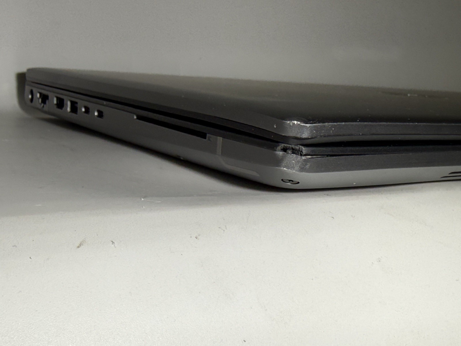 Dell Precision 7670 16″ i7-12850HX 32GB 512GB RTX A2000