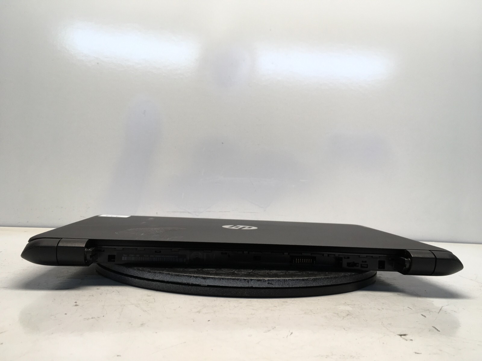 HP 15-F004DX AMD E1-2100 1000MHz 4 GB NO HDD No Batt