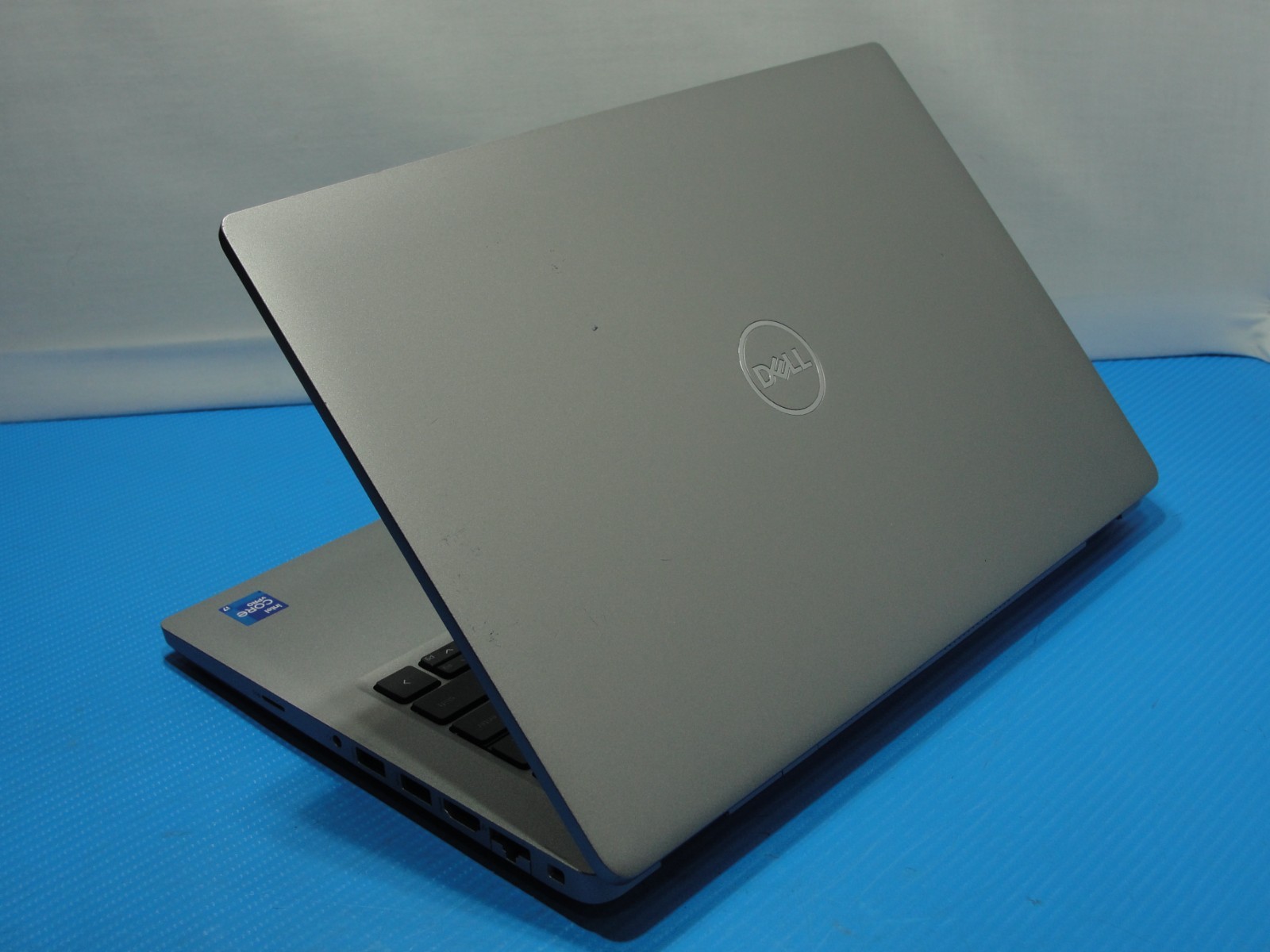 Dell Latitude 5421 14″FHD Intel Core i7-11850H 2.5GHz 32GB 512GB W11Pro +Charger