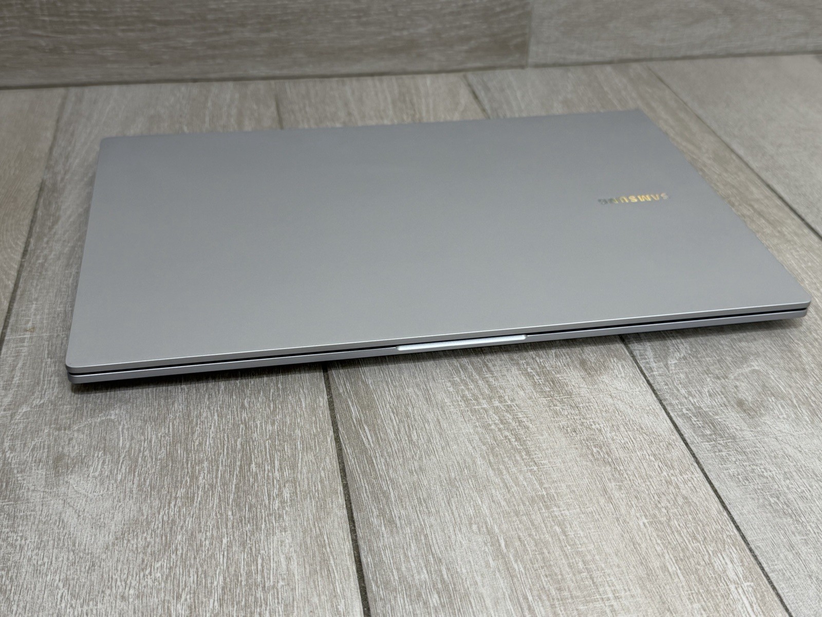 Samsung Galaxy Book4 NP750XGK 15.6″ Core 7 150U 16GB RAM 512GB NVMe SSD Win-11