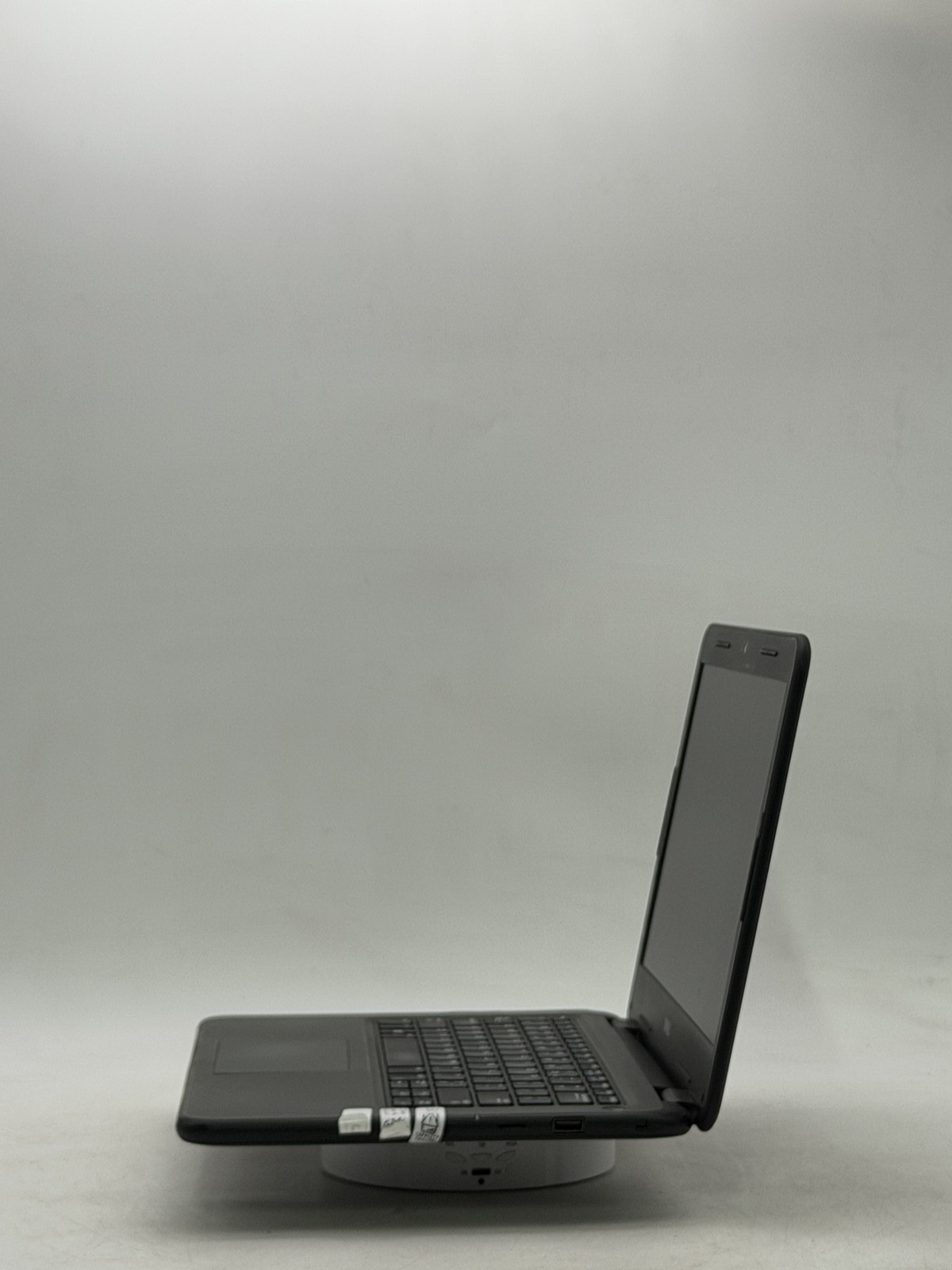 Dell Latitude 3310 13.3in i5-8265U 8GB 128GB NO OS – Read